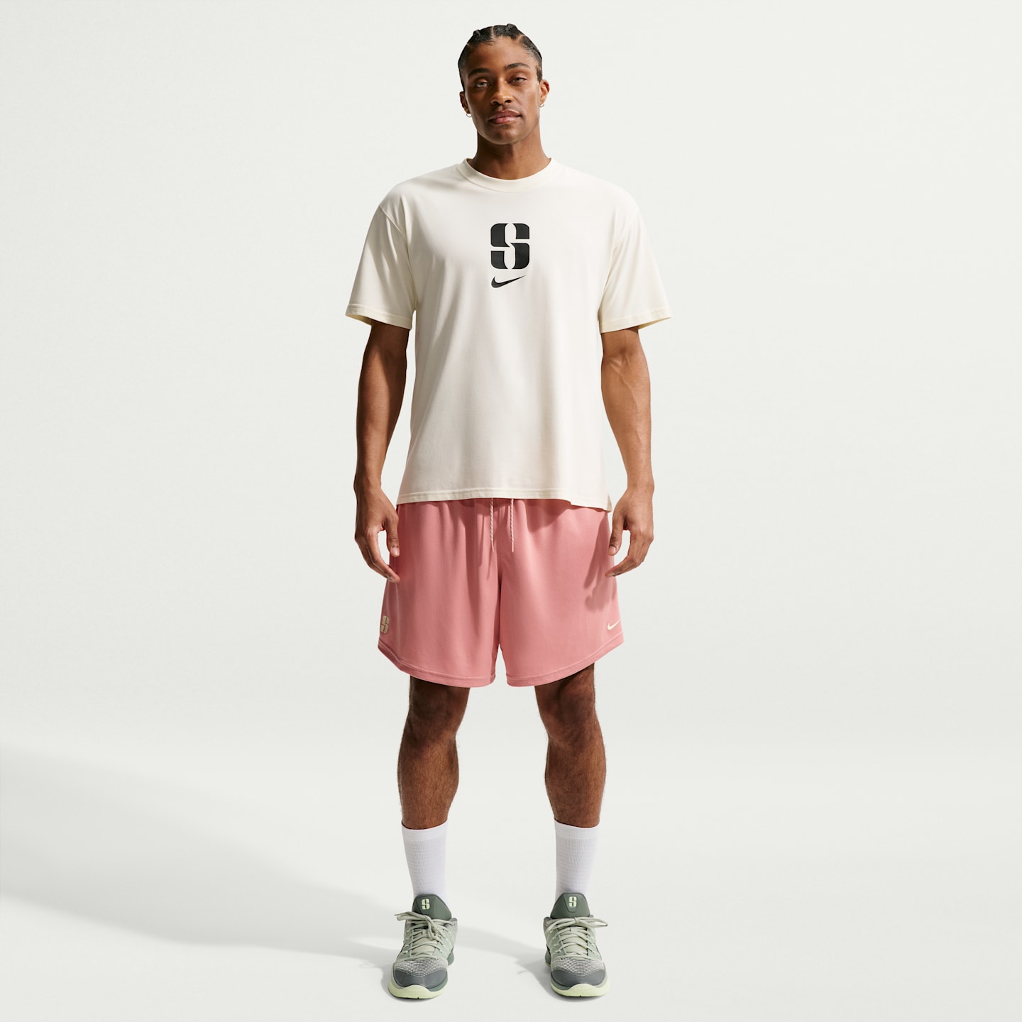 Баскетбольная футболка Nike Sabrina "Put In Work" Dri-FIT, цвет: Кокосовое молоко — фото 7