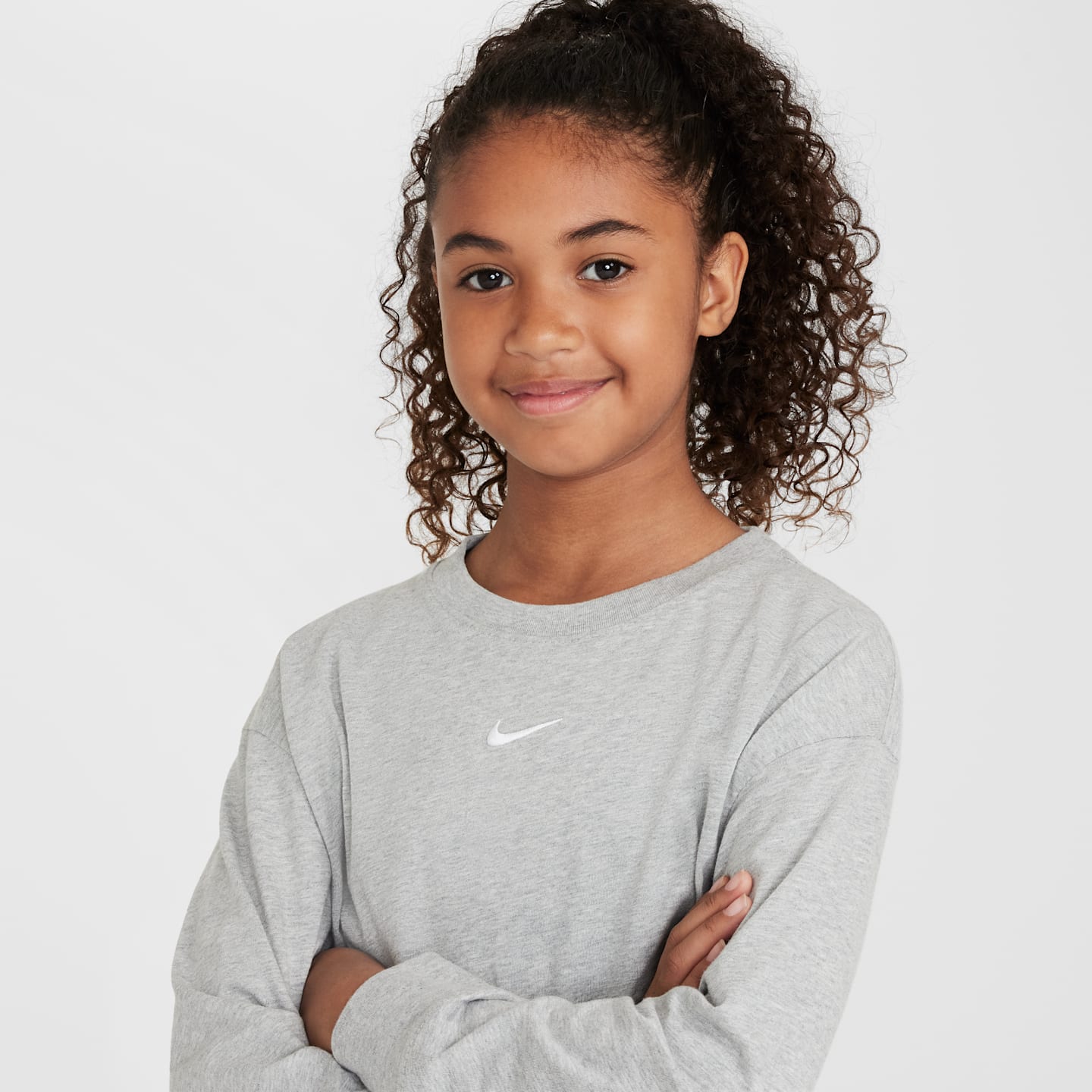Детская футболка для девочек Nike Sportswear Essential с длинным рукавом, цвет: Тёмный серый меланжевый — фото 3