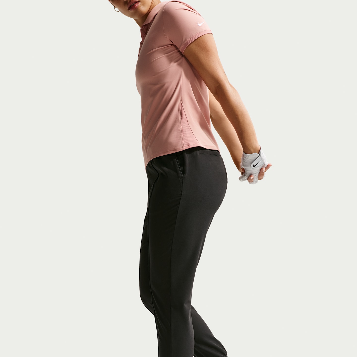 Женские джоггеры для гольфа Nike Golf Club Dri-FIT, цвет: Чёрный / Молочный — фото 4
