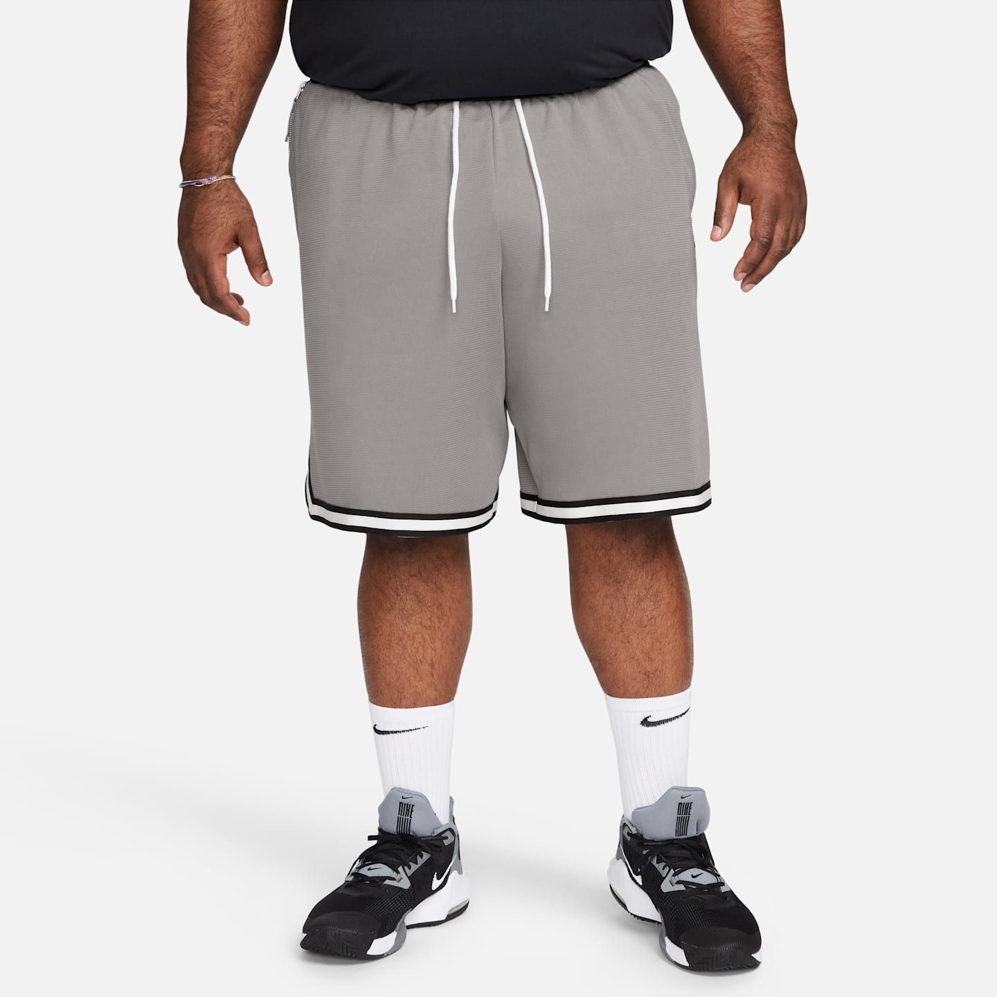 Мужские баскетбольные шорты Nike Dri-FIT DNA, цвет: Холодный серый / Чёрный — фото 8
