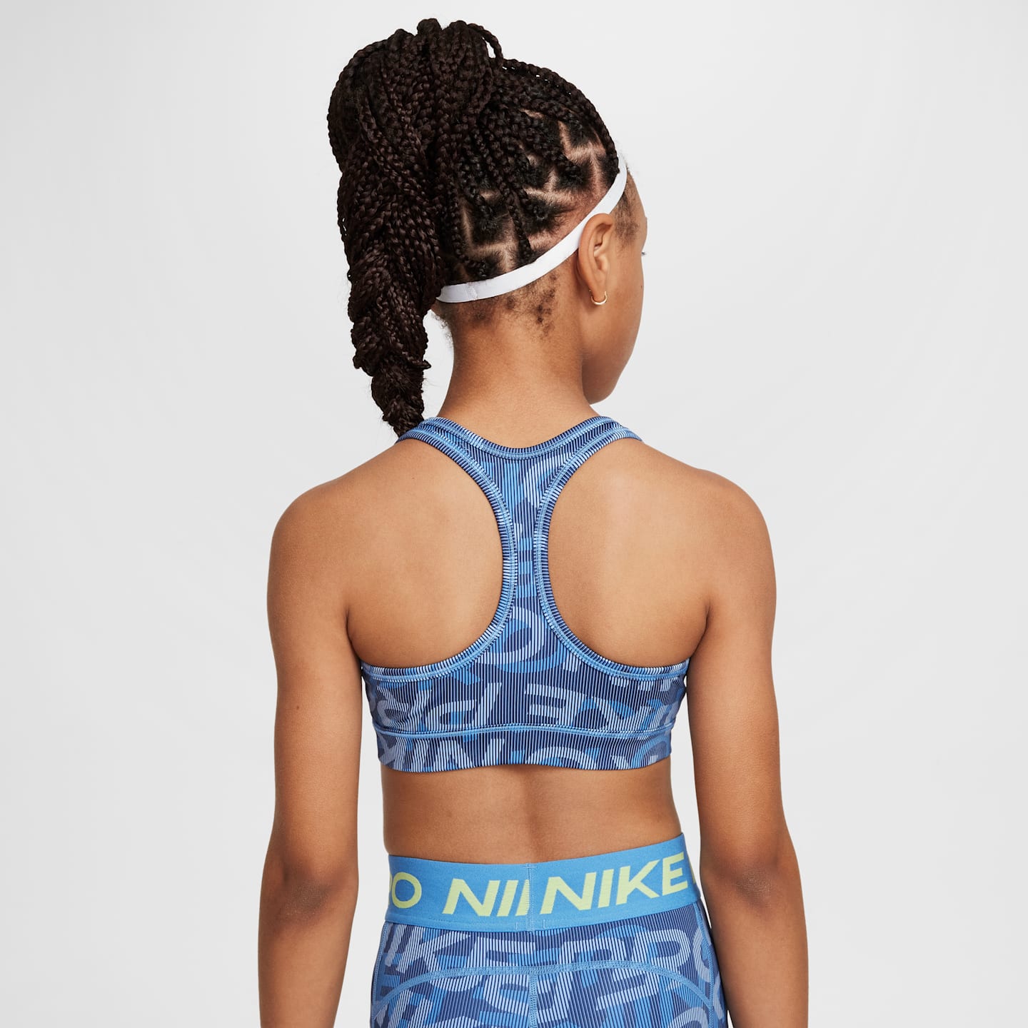 Детский двусторонний спортивный бра для девочек Nike Pro, цвет: Синий / Тёмно-синий — фото 2