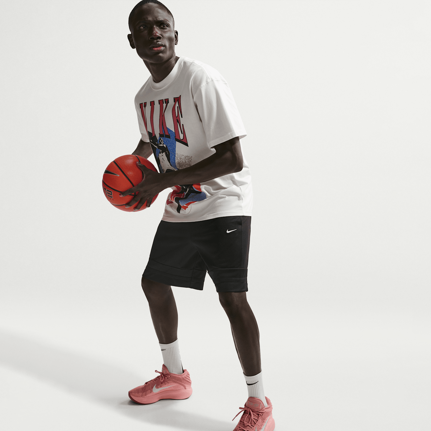 Мужские баскетбольные шорты Nike Dri-FIT, цвет: Чёрный / Белый, вариант 1 — фото 4