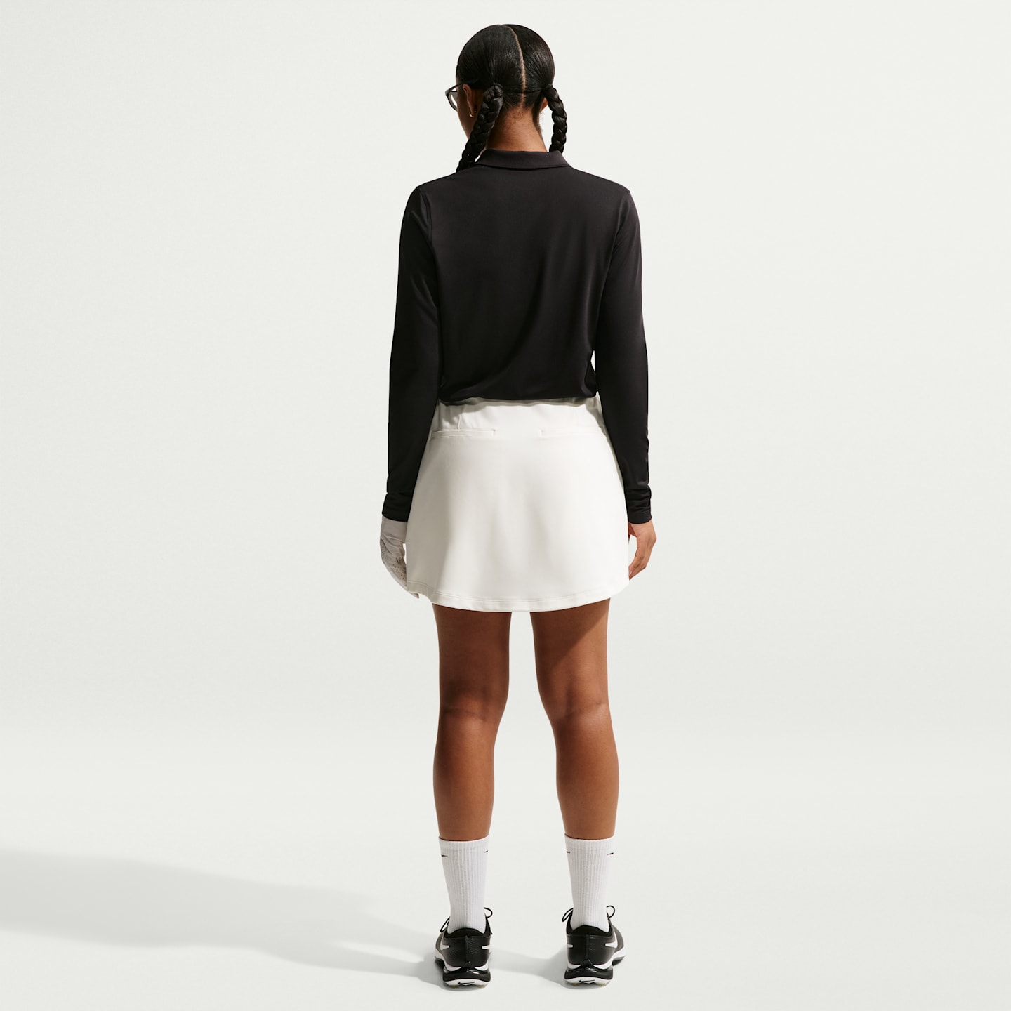 Женское поло для гольфа Nike Golf Club Dri-FIT UV с длинным рукавом, цвет: Чёрный / Молочный — фото 5