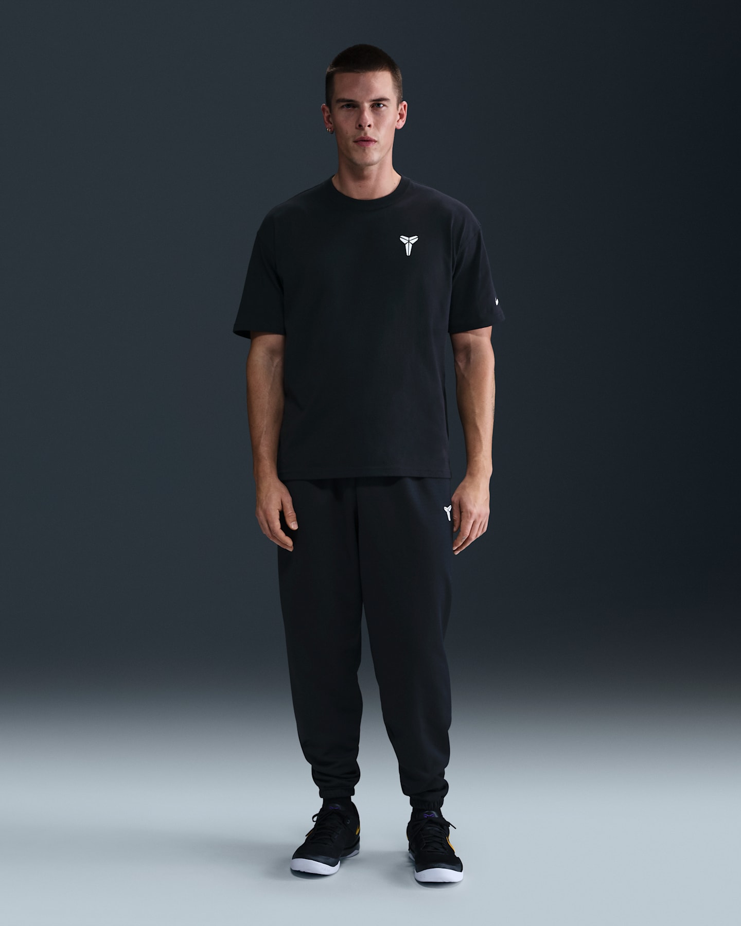 Мужские брюки Nike Kobe Therma-FIT Basketball, цвет: Чёрный / Белый — фото 11