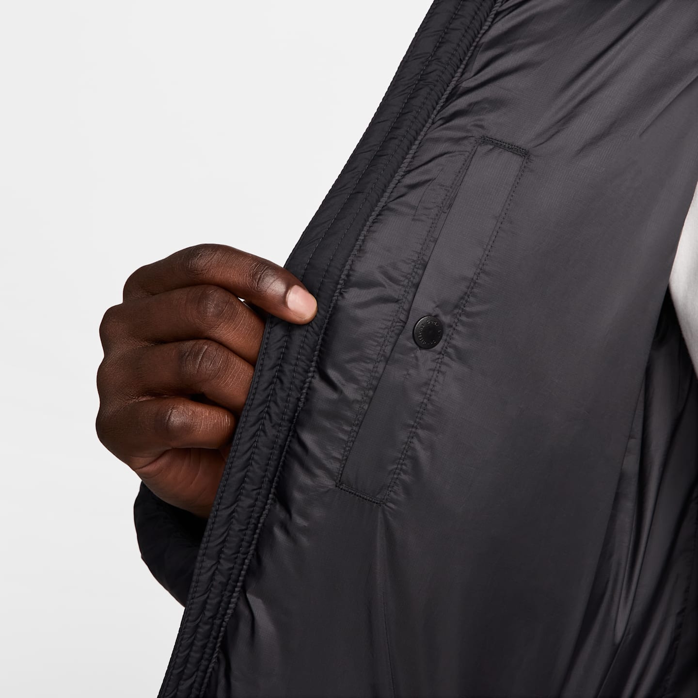 Мужская куртка Nike ACG Lunar Lake PrimaLoft® Therma-FIT ADV Loose Hooded, цвет: Чёрный / Снежный белый — фото 6