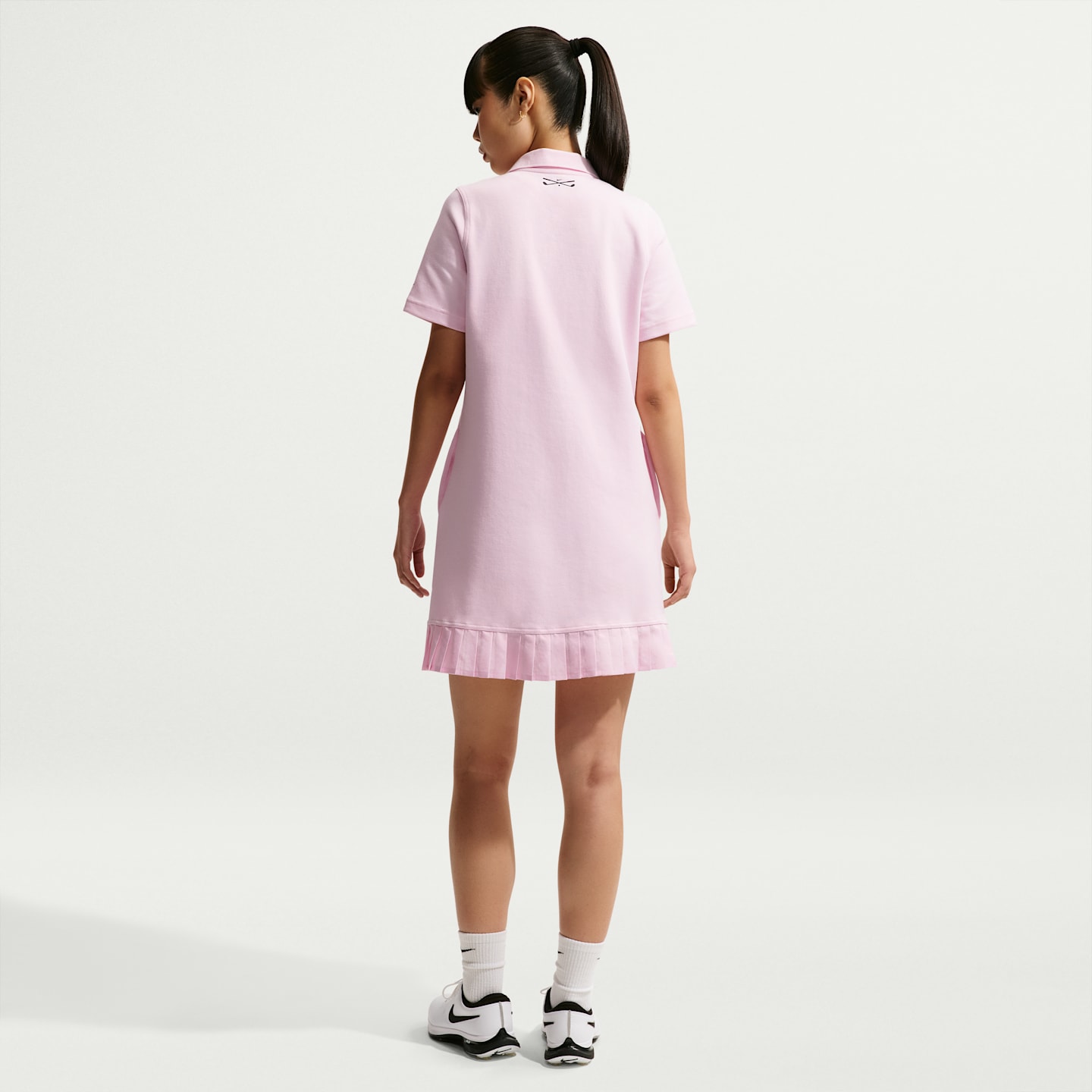 Женское платье Nike Golf Polo Dress, цвет: Розовый пенный / Чёрный — фото 5