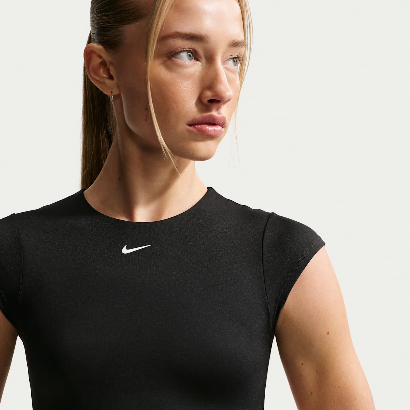 Верх бикини, укороченный — Nike, цвет: Чёрный — фото 3