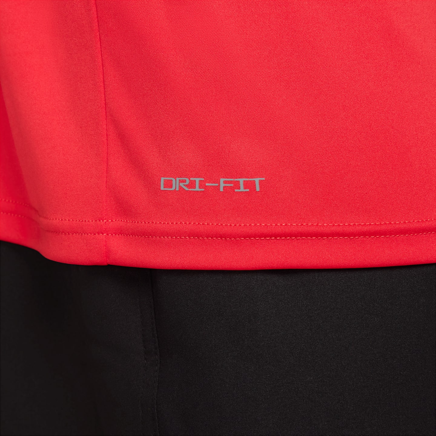 Мужской плавательный лонгслив Nike Swim Hydroguard Essential Dri-FIT UV, цвет: Красный / Белый — фото 5