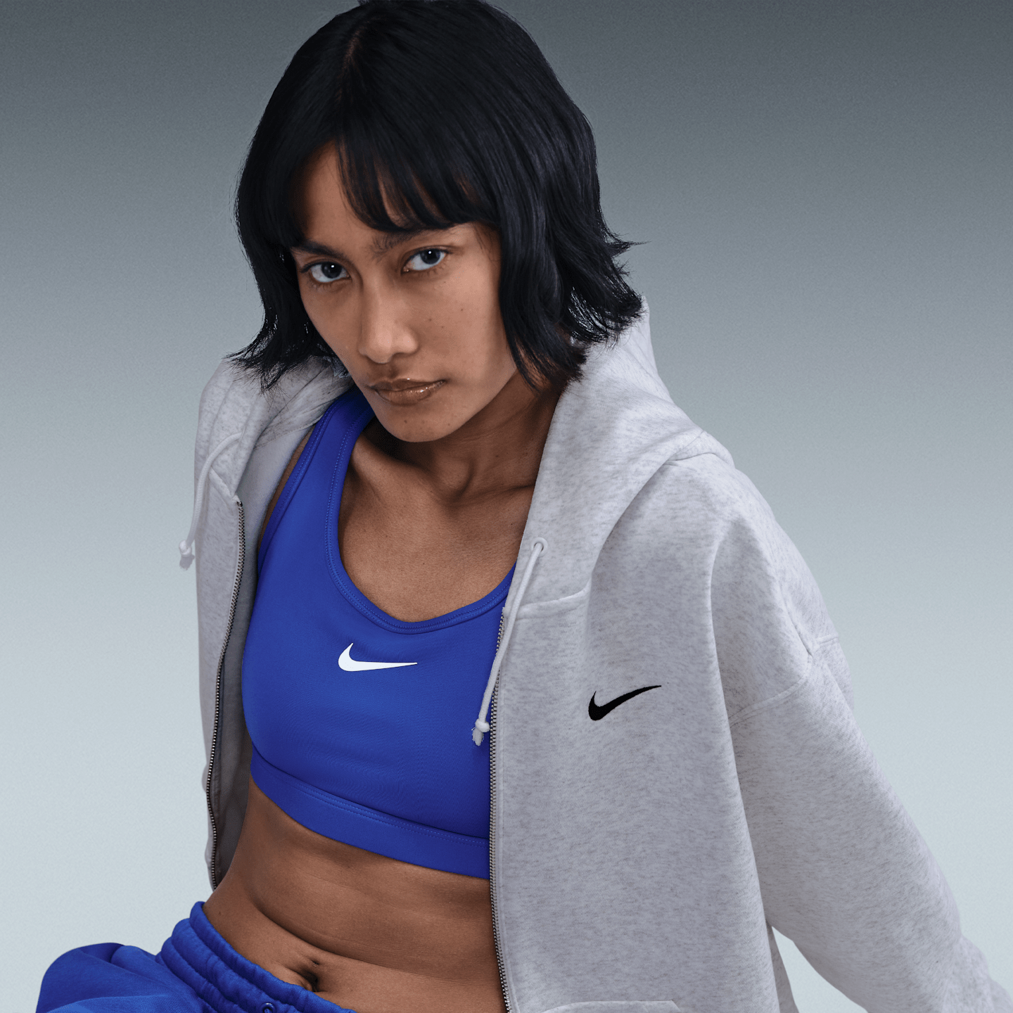 Женское худи Nike Sportswear Phoenix Fleece Oversized Full-Zip, цвет: Берёзовый меланжевый / Чёрный — фото 3