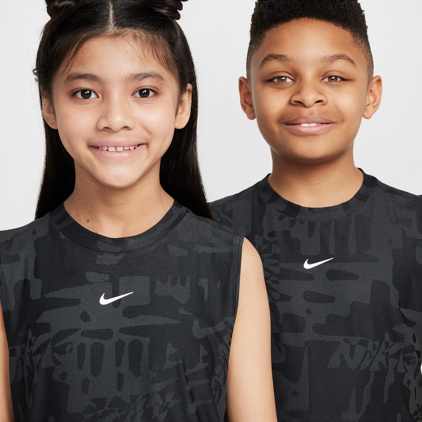 Детский топ Nike Multi Dri-FIT Sleeveless Top, цвет: Чёрный / Белый — фото 3