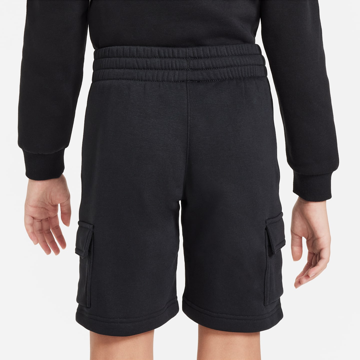 Детские флисовые шорты-карго Nike Sportswear Club, цвет: Чёрный / Белый — фото 4