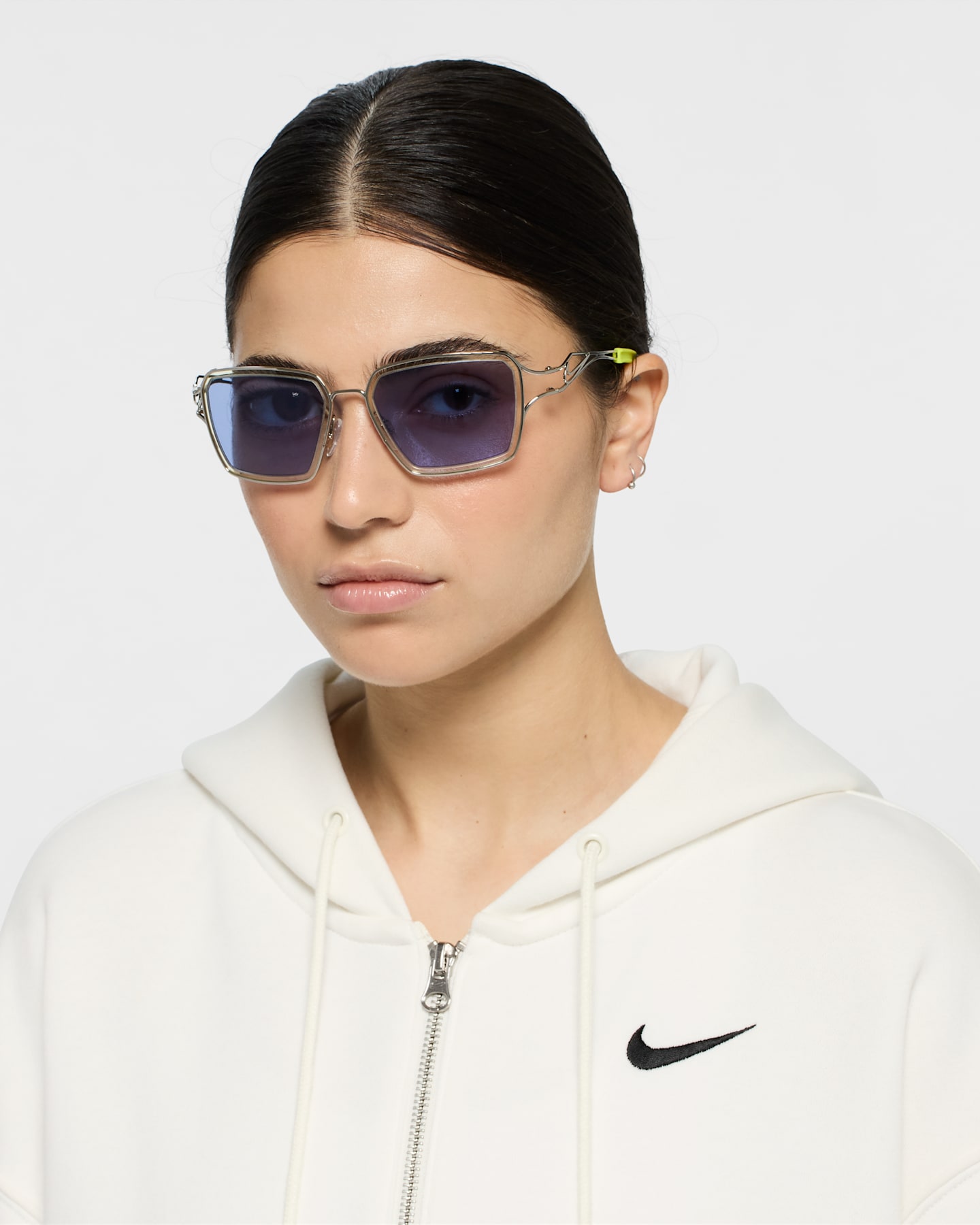 Солнцезащитные очки Nike Veil Prism, цвет: Серебряный — фото 6