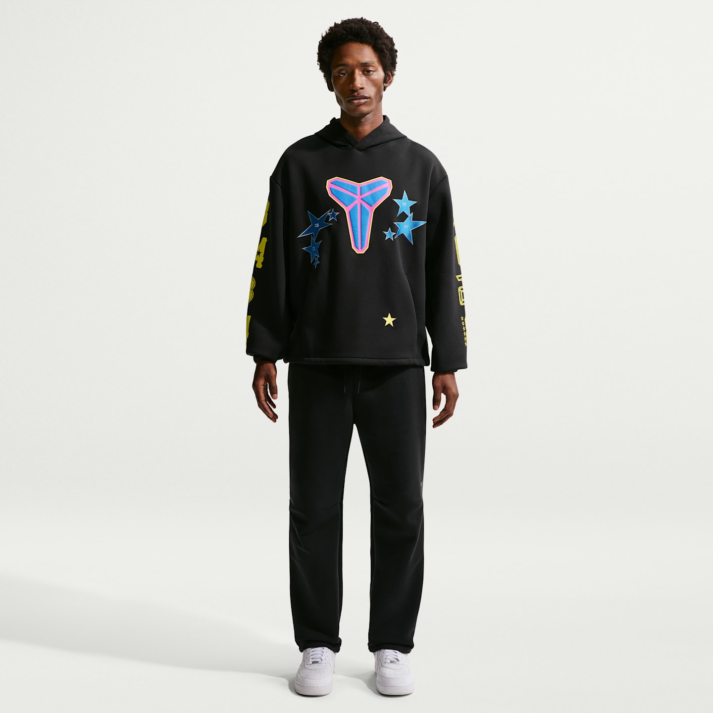 Мужское флисовое баскетбольное худи Nike Kobe, цвет: Чёрный / Жёлтый — фото 4
