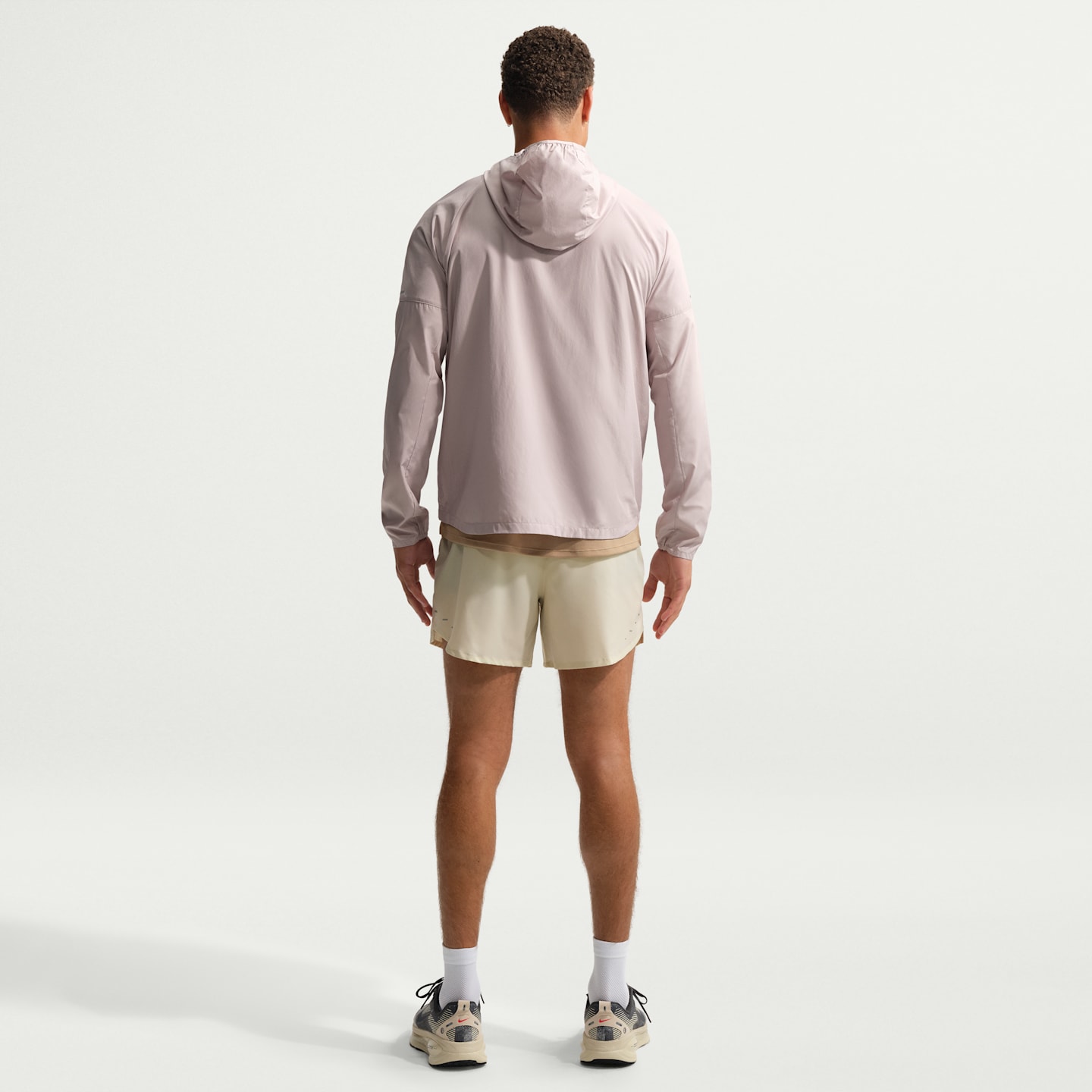 Мужские беговые шорты Nike Stride Plus Dri-FIT 5" со встроенными брифами, цвет: Кремовый / Берёзовый — фото 5