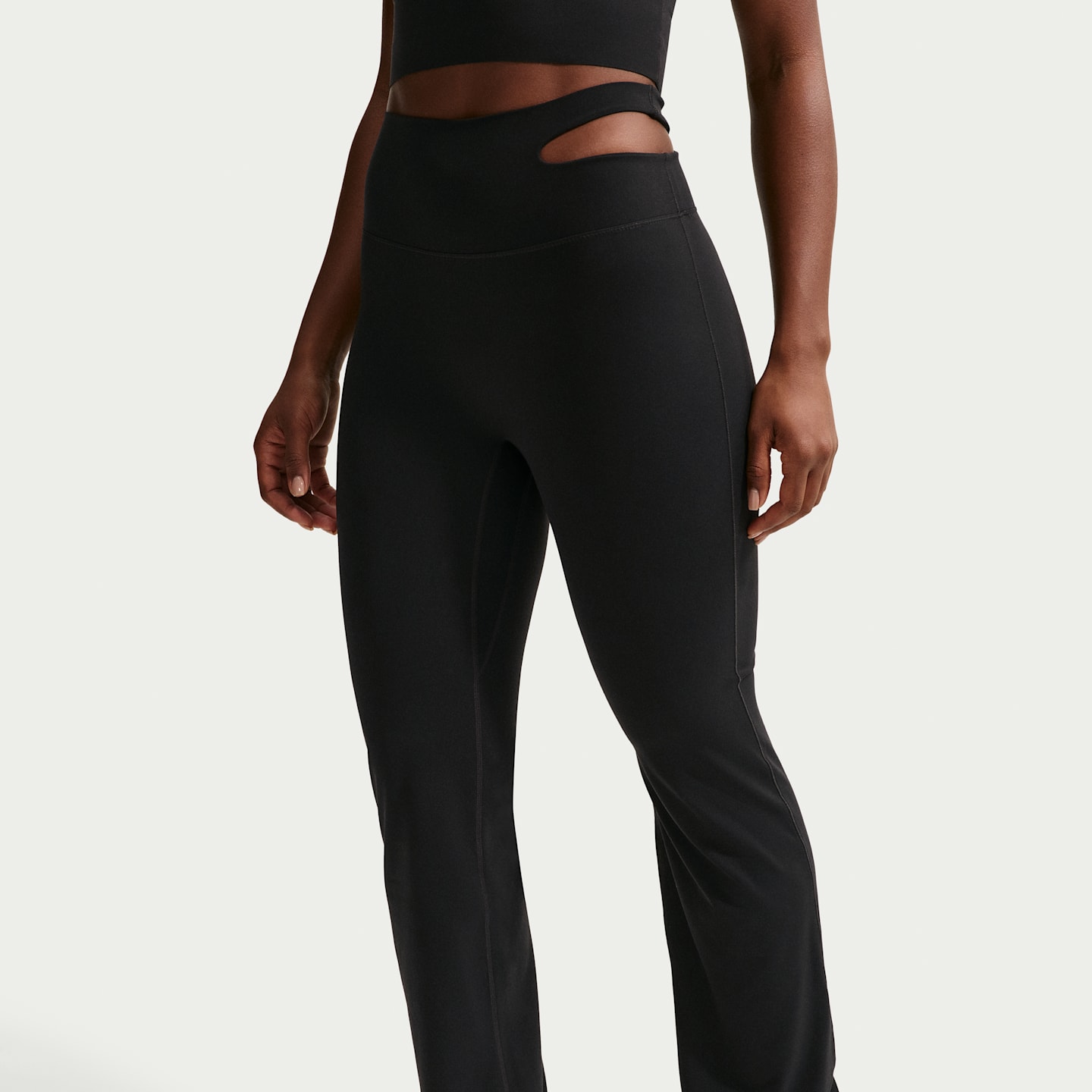 Женские расклешённые легинсы Nike Zenvy с высокой талией, цвет: Чёрный — фото 2