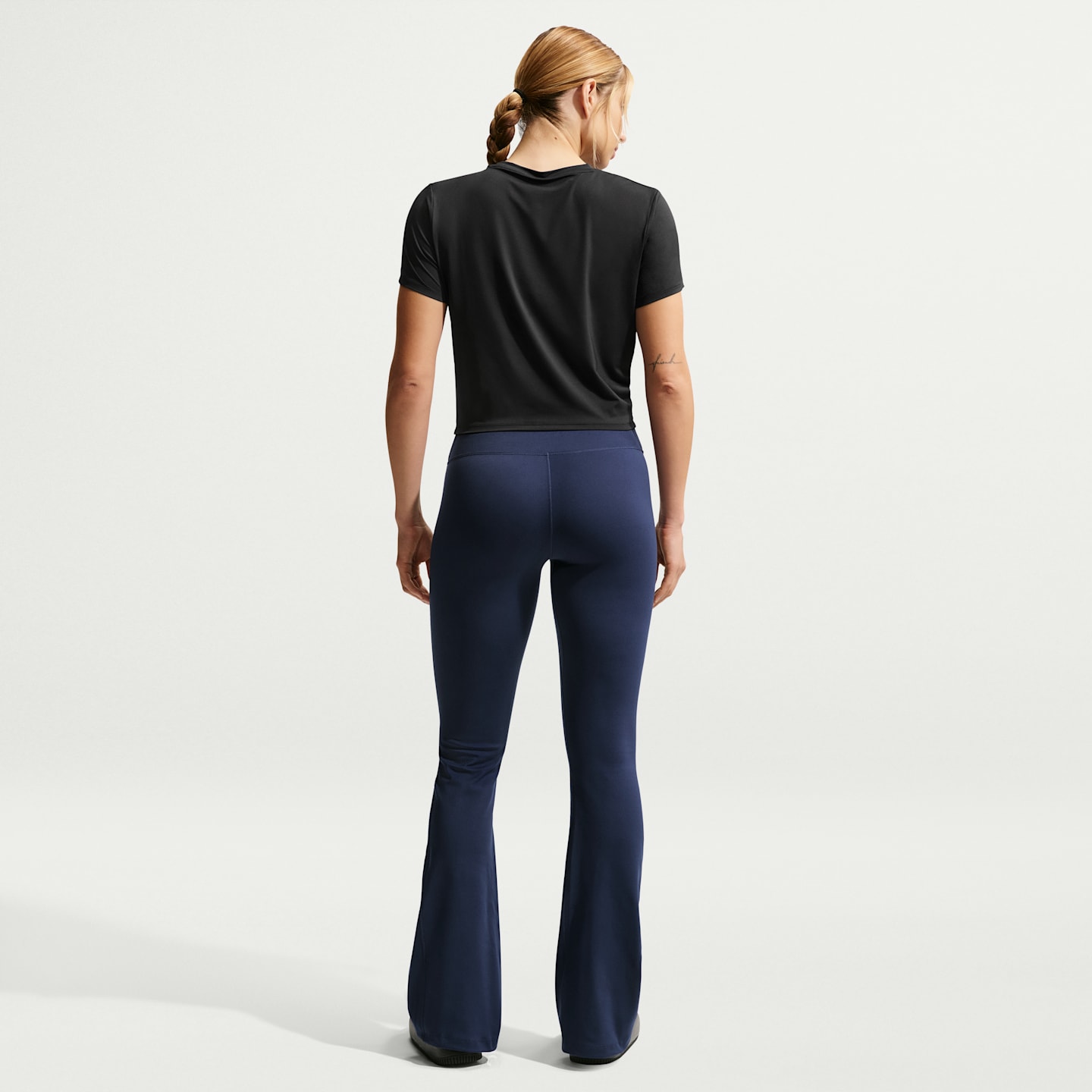 Женский топ Nike One Classic Twist Dri-FIT с коротким рукавом, цвет: Чёрный / Белый — фото 5