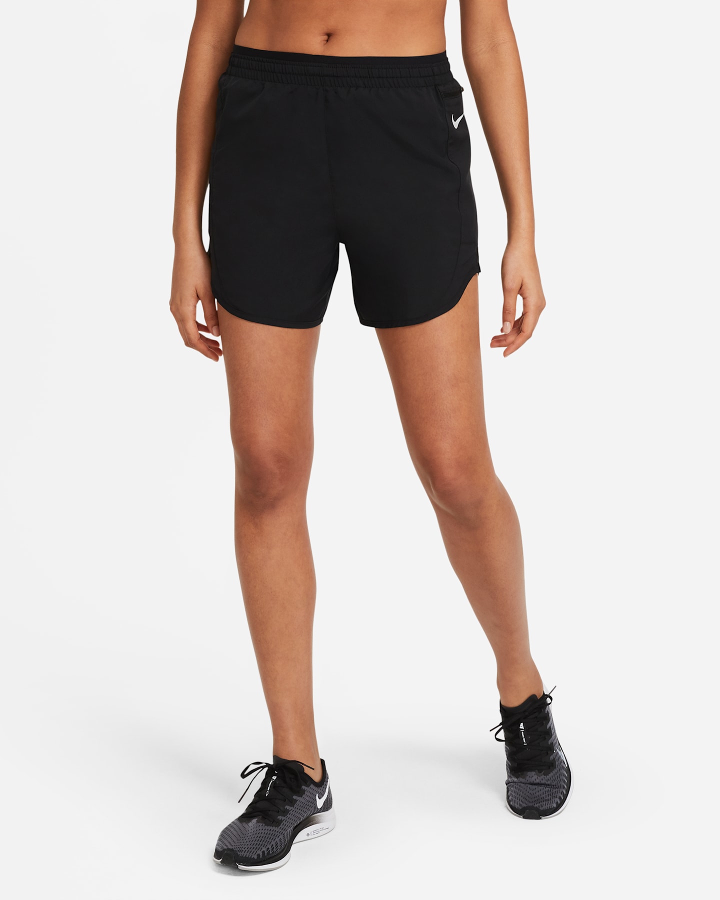 Женские беговые шорты Nike Tempo Luxe, цвет: Чёрный — фото 9
