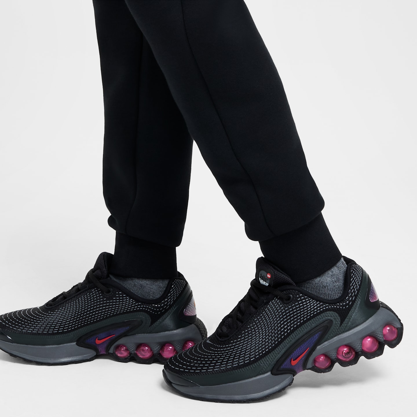 Брюки Nike Sportswear Tech Fleece Joggers для девочек, цвет: Чёрный — фото 7
