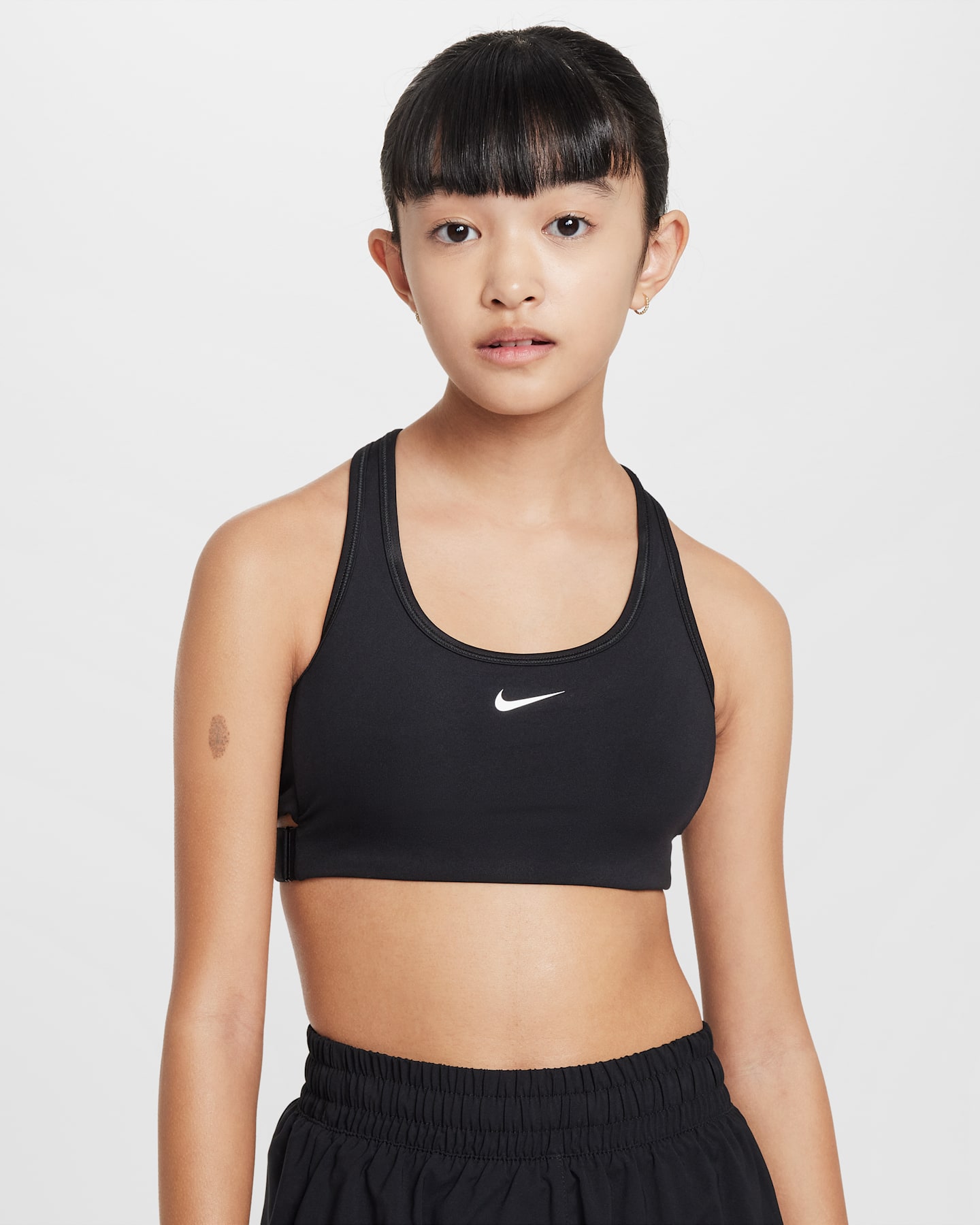 Детский спортивный бюстгальтеры Nike Swoosh EasyOn для девочек, цвет: Чёрный / Белый — фото 8