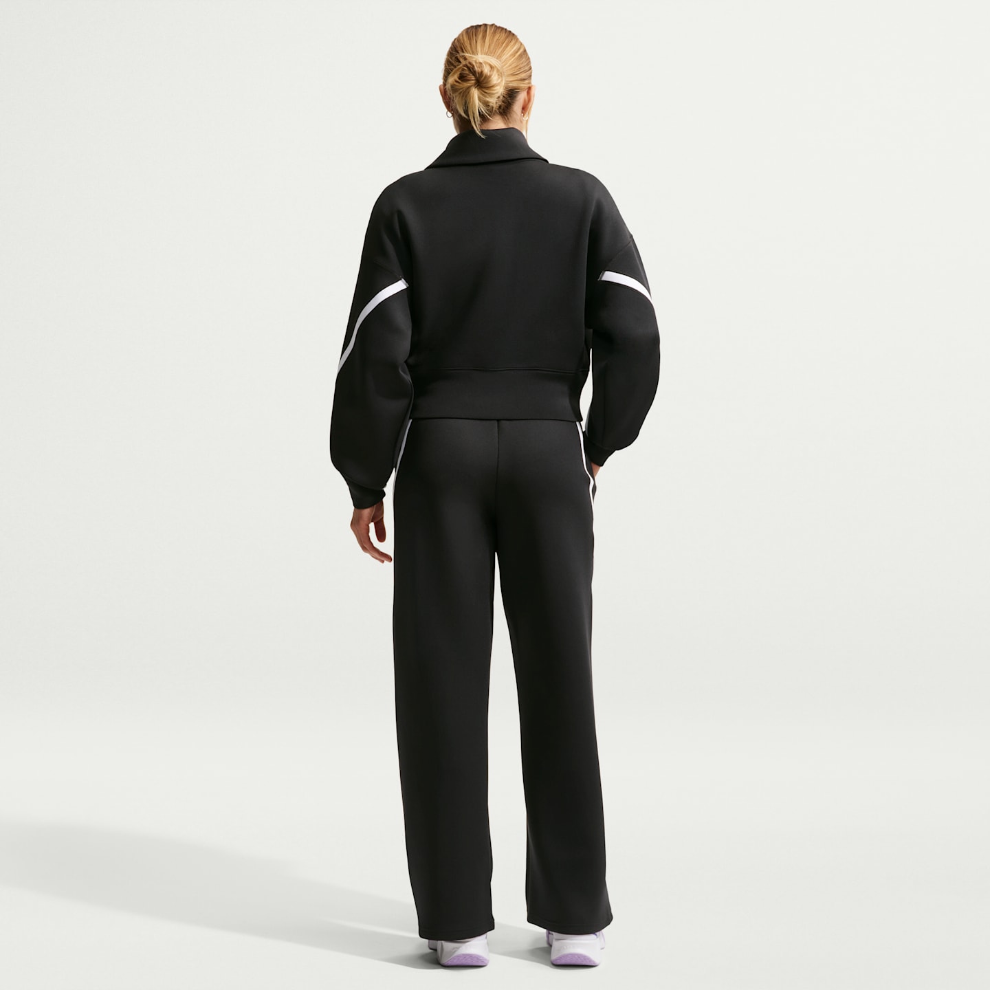Женские теннисные брюки Nike Advantage Dri-FIT со средней посадкой, цвет: Чёрный / Белый — фото 5