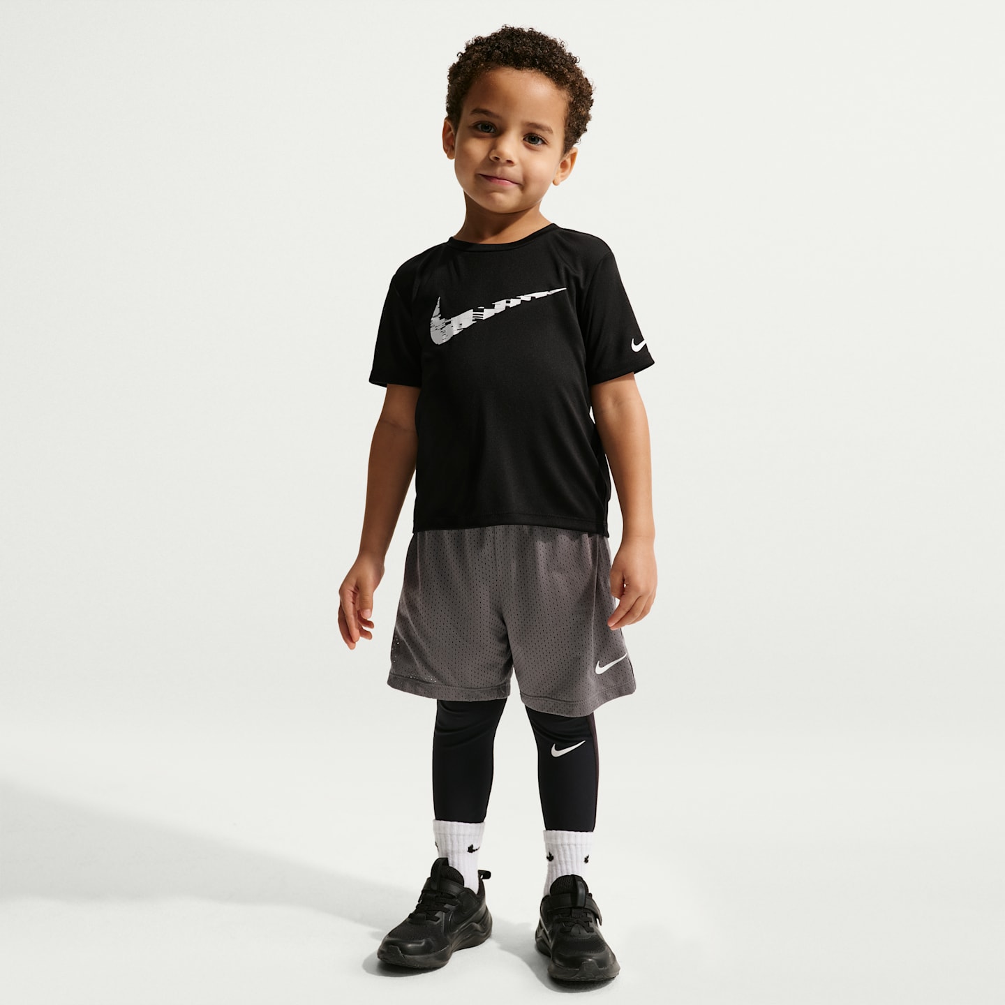 Детская футболка Nike Dri-FIT Trophy Jersey, цвет: Чёрный — фото 4