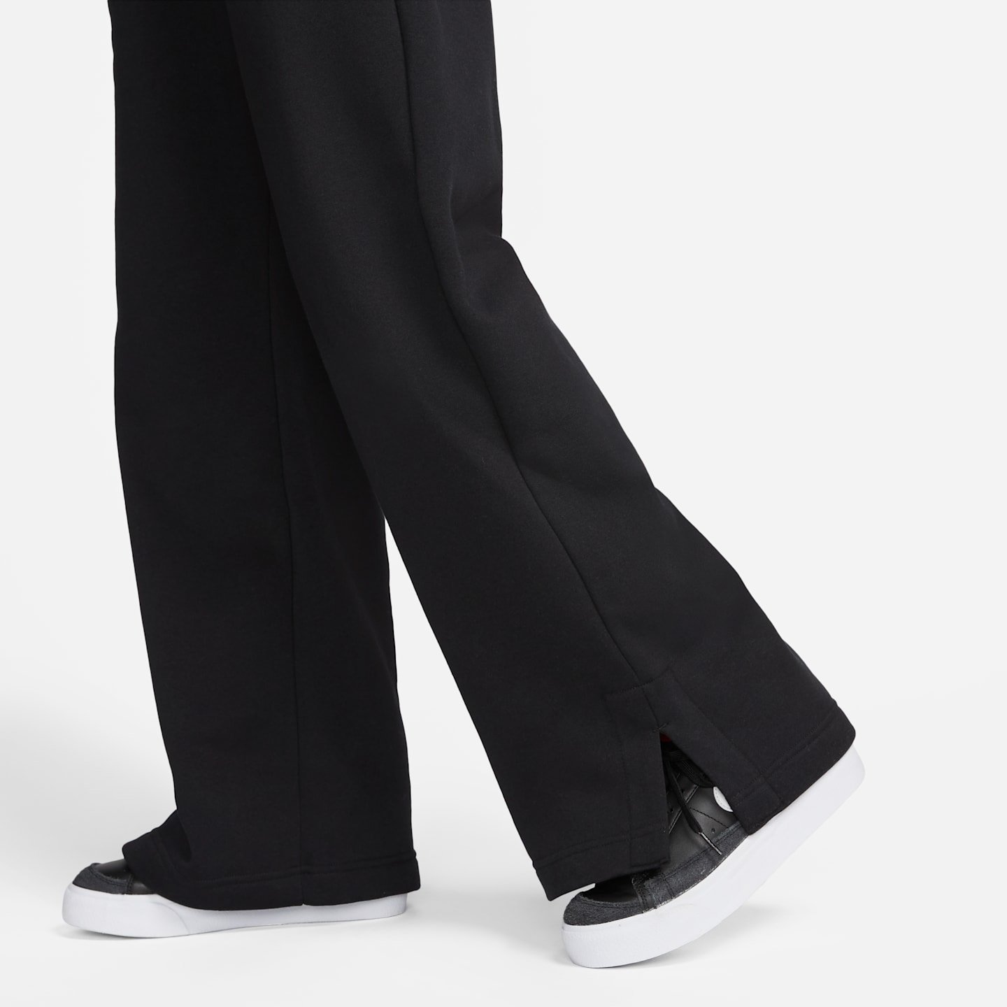 Женские брюки Nike Sportswear Phoenix Fleece High-Waisted Wide-Leg Sweatpants, цвет: Чёрный / Молочный — фото 6