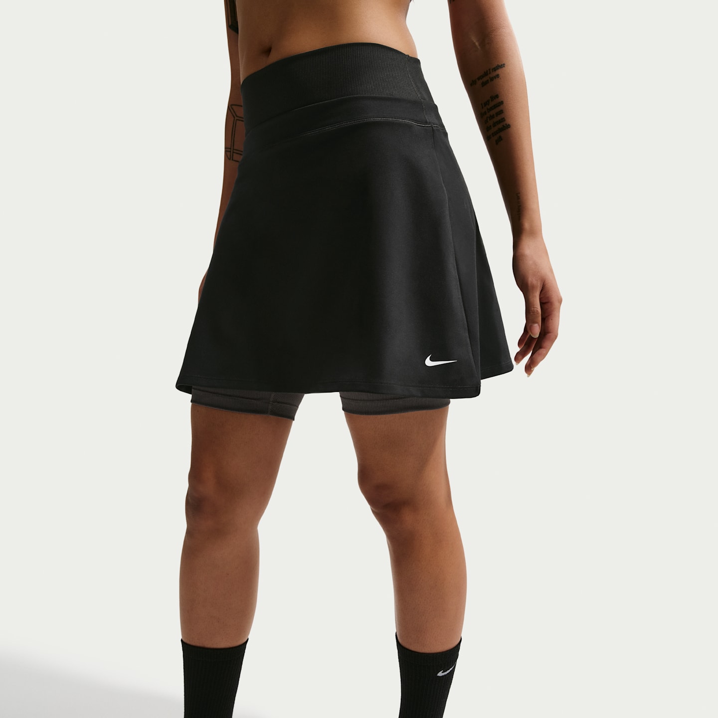 Женская юбка Nike One Dri-FIT, цвет: Чёрный / Серый — фото 2