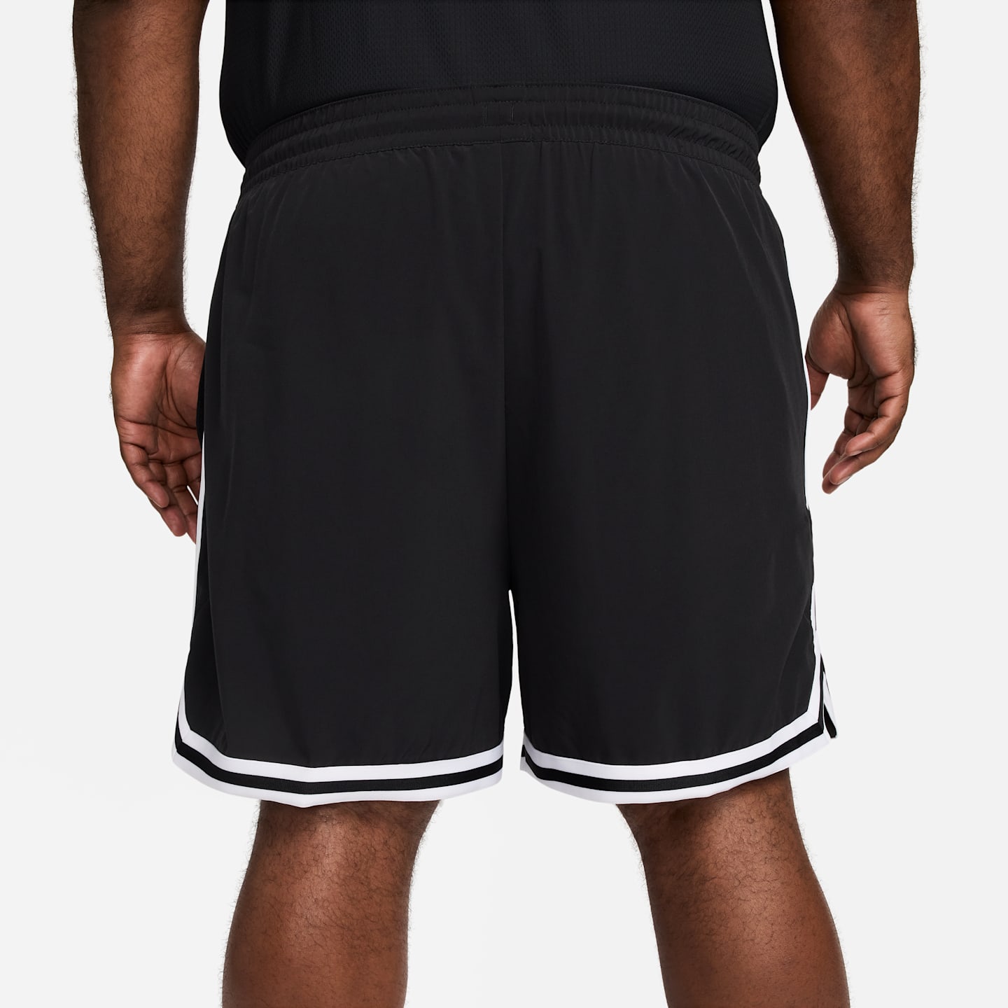 Мужские баскетбольные шорты Nike DNA Dri-FIT UV Woven, цвет: Чёрный / Белый — фото 10
