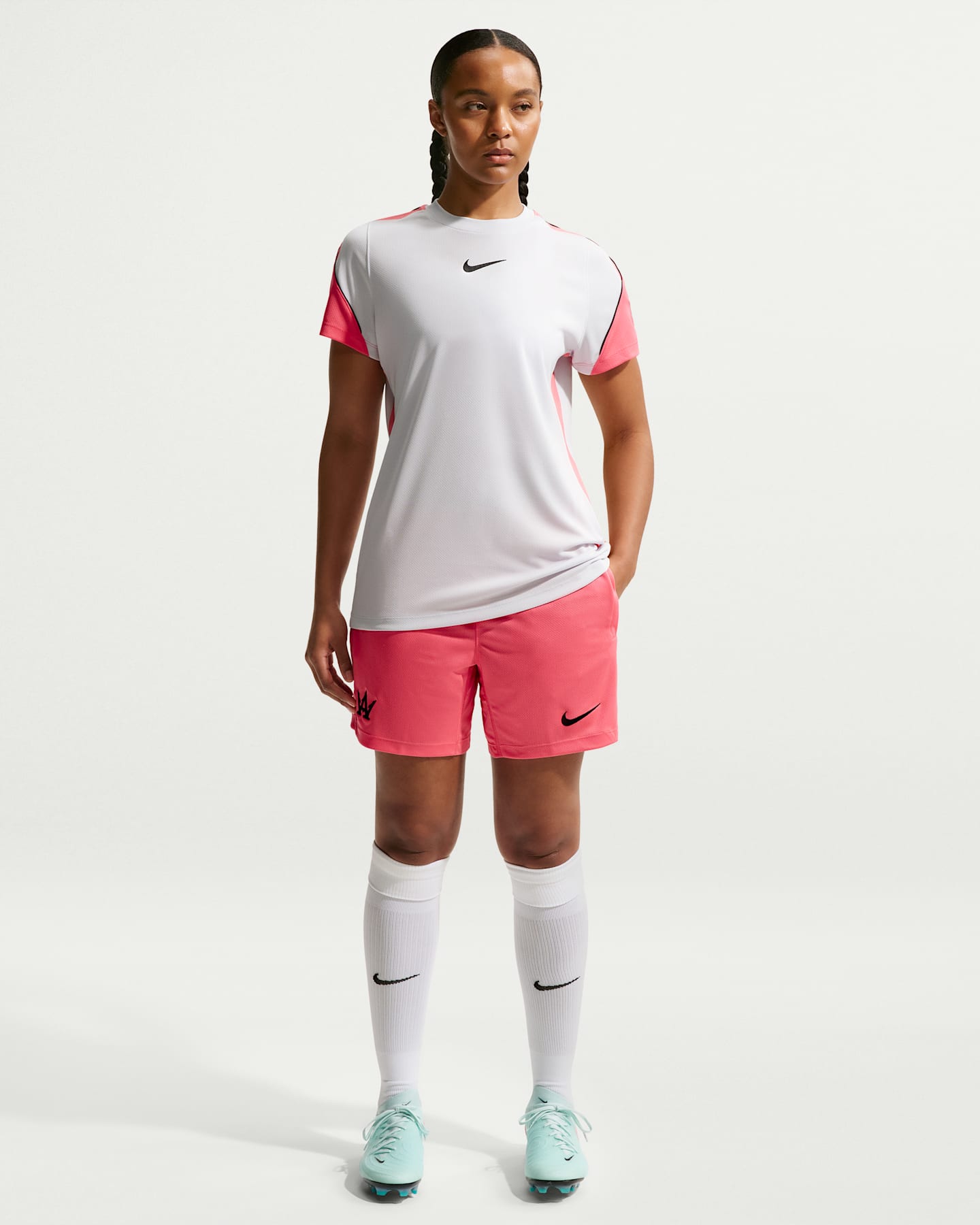 Женские футбольные шорты Nike Strike Alexia Putellas Dri-FIT, цвет: Морской коралловый / Платиновый — фото 6