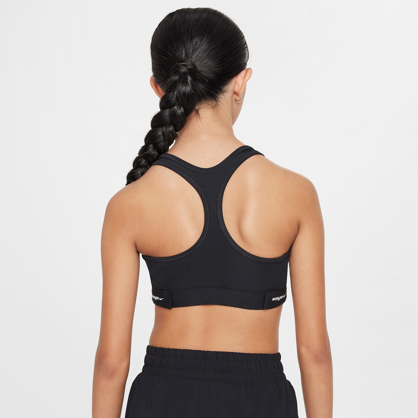 Детский спортивный бюстгальтеры Nike Swoosh EasyOn для девочек, цвет: Чёрный / Белый — фото 2