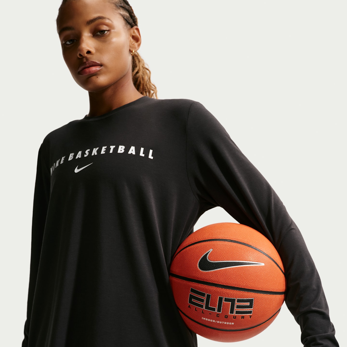 Женский разминочный баскетбольный лонгслив Nike Dri-FIT, цвет: Чёрный / Белый — фото 3
