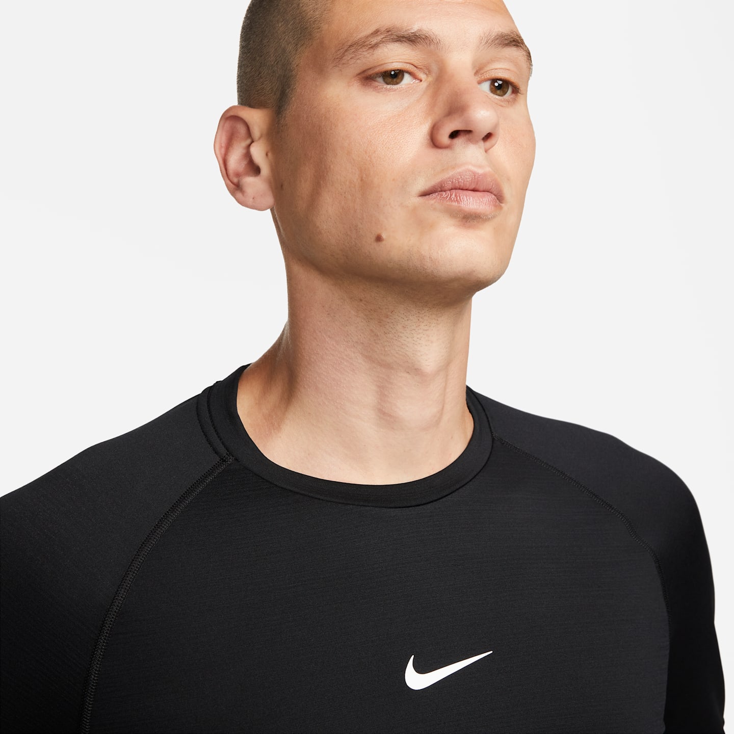 Мужской утеплённый топ Nike Pro Warm с длинным рукавом, цвет: Чёрный / Белый — фото 3