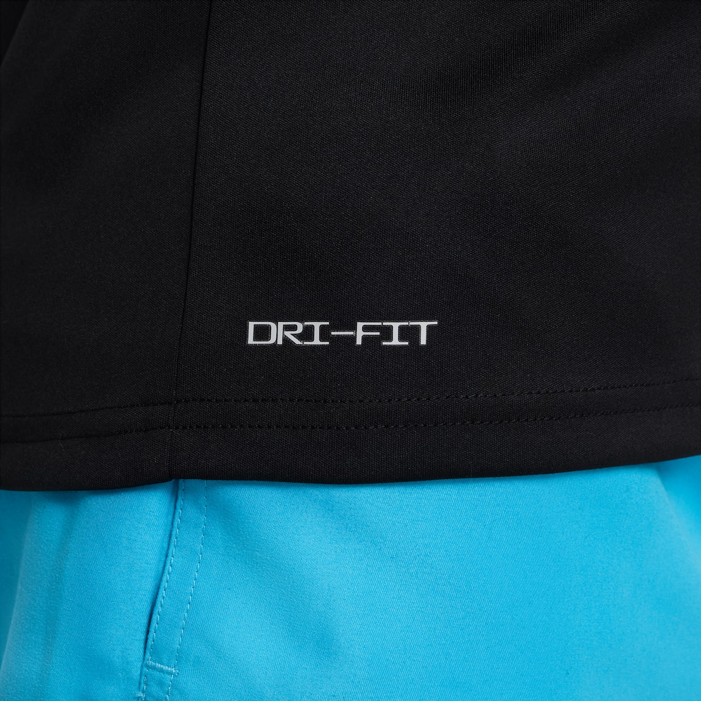 Детская плавательная футболка Nike Swim Hydroguard Essential Dri-FIT UV для мальчиков, цвет: Чёрный — фото 5