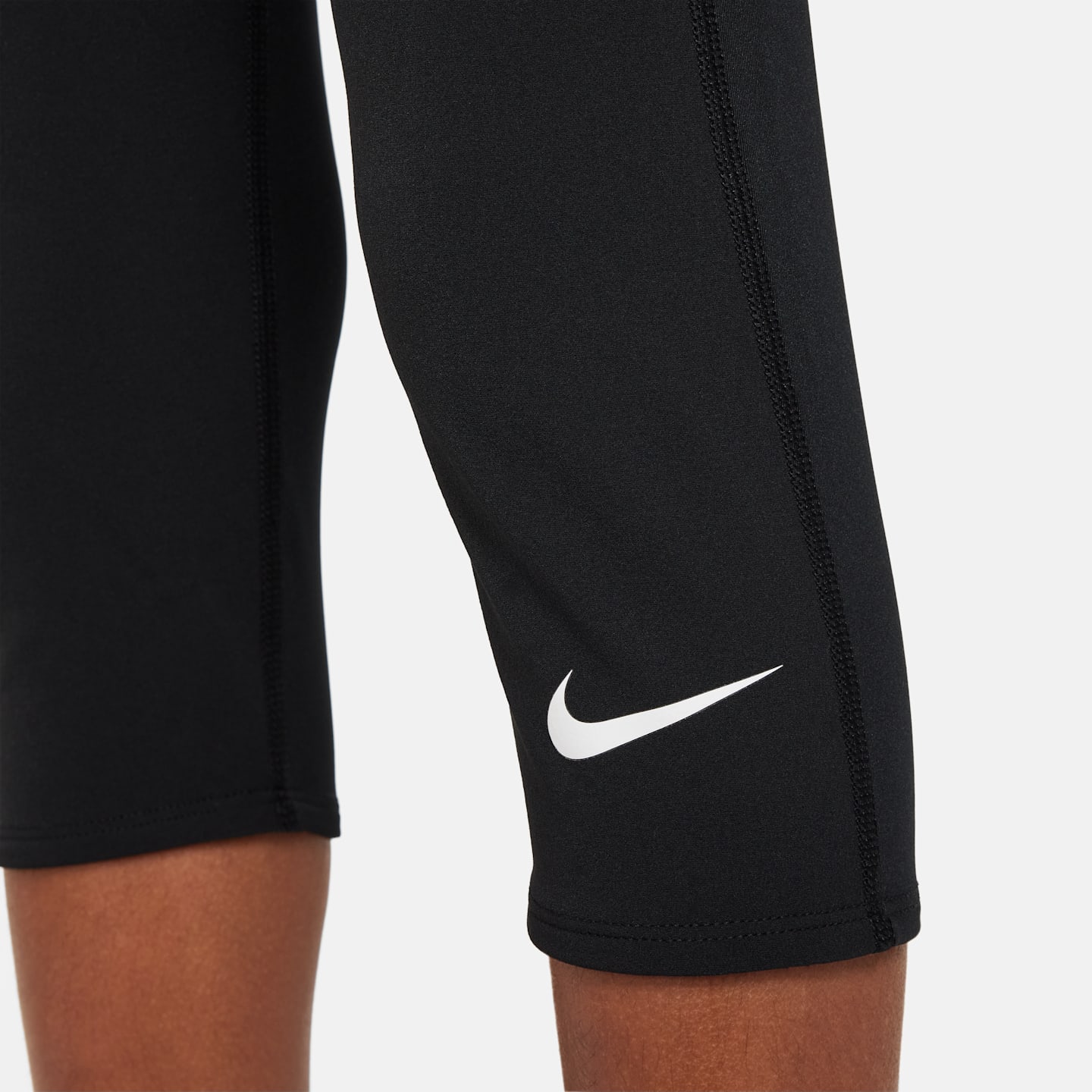 Детские тайтсы для мальчиков Nike Pro Dri-FIT длиной 3/4, цвет: Чёрный / Белый — фото 5