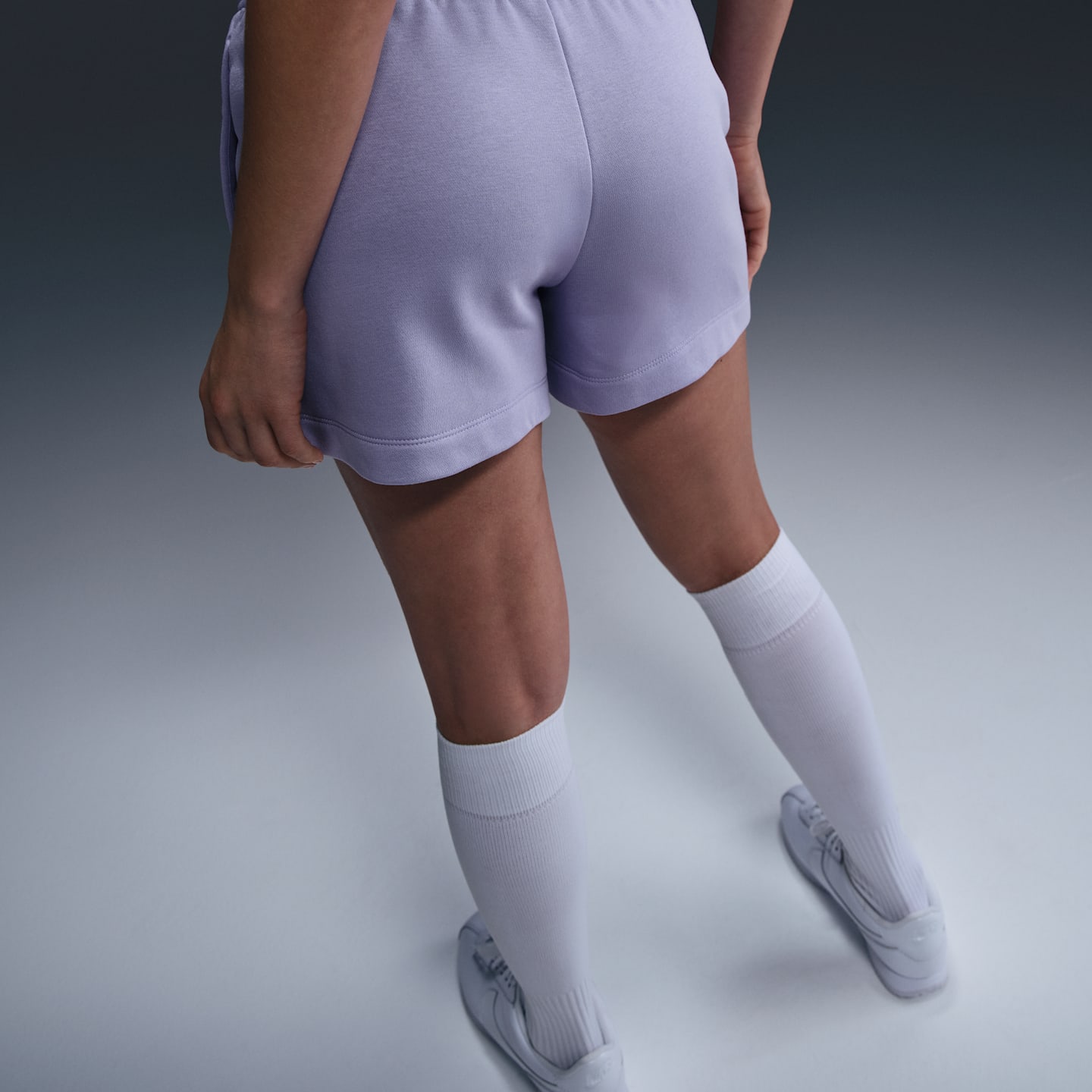 Женские шорты Nike Sportswear Club Fleece 4" со средней посадкой и принтом, цвет: Сиреневый ледяной — фото 3