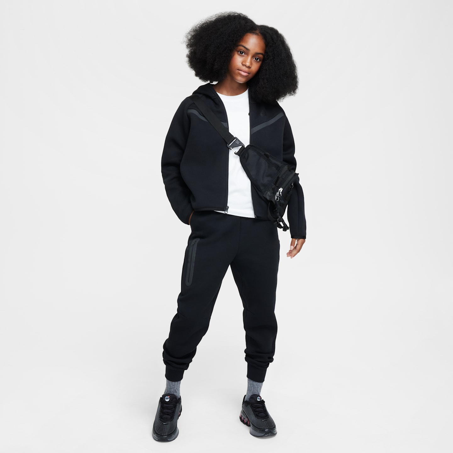 Брюки Nike Sportswear Tech Fleece Joggers для девочек, цвет: Чёрный — фото 8