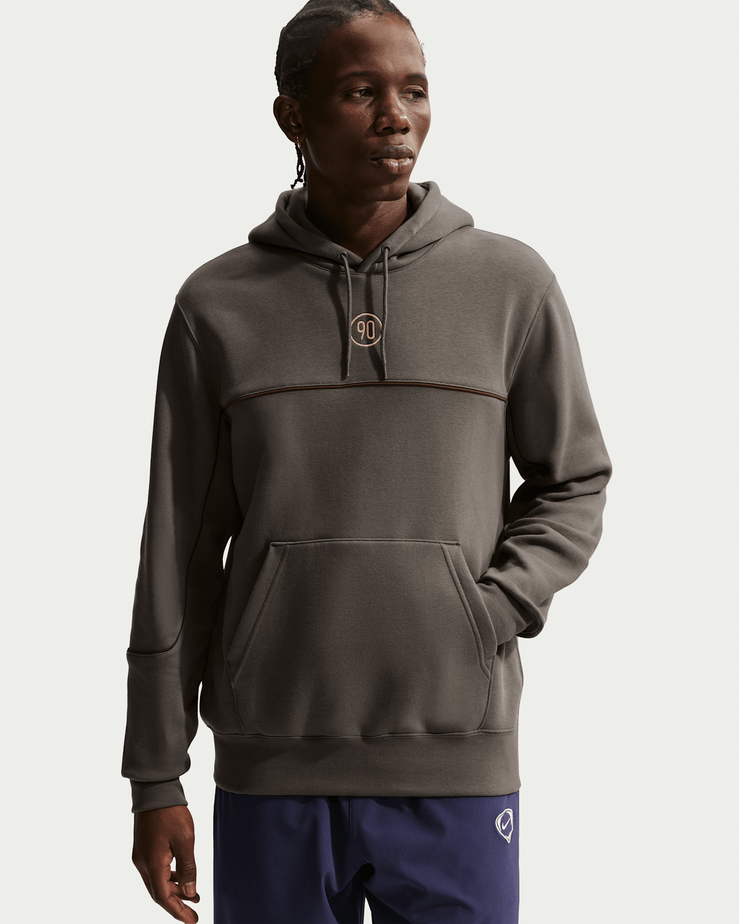 Мужское футбольное худи Nike Club Total 90, цвет: Бордовый / Золотой — фото 6