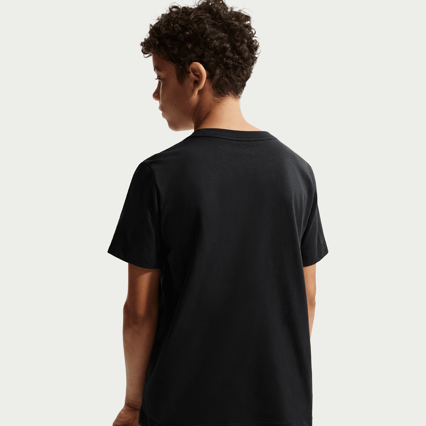 Детская баскетбольная футболка Nike, цвет: Чёрный — фото 5