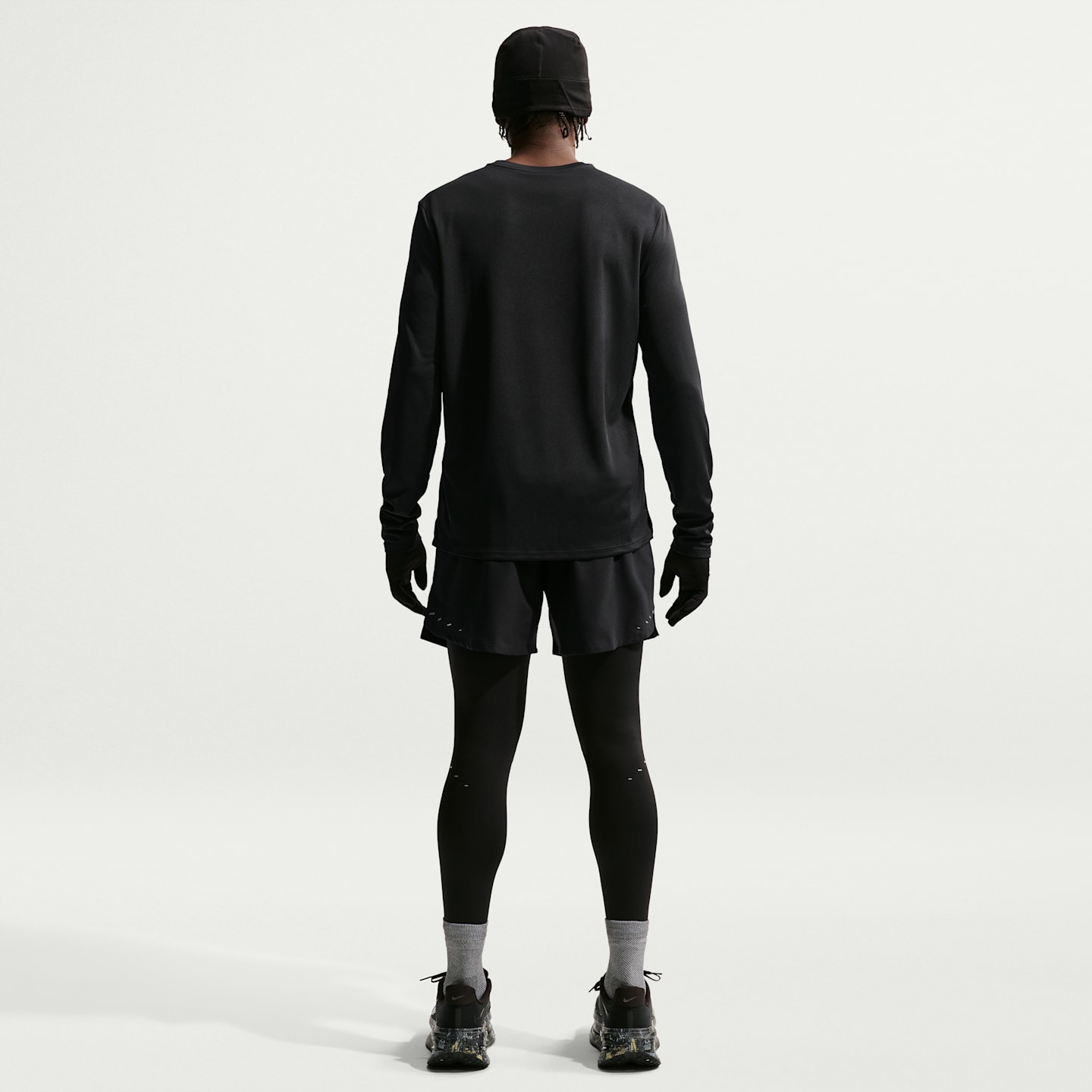 Мужской беговой топ Nike Miler Dri-FIT с длинным рукавом, цвет: Чёрный — фото 5
