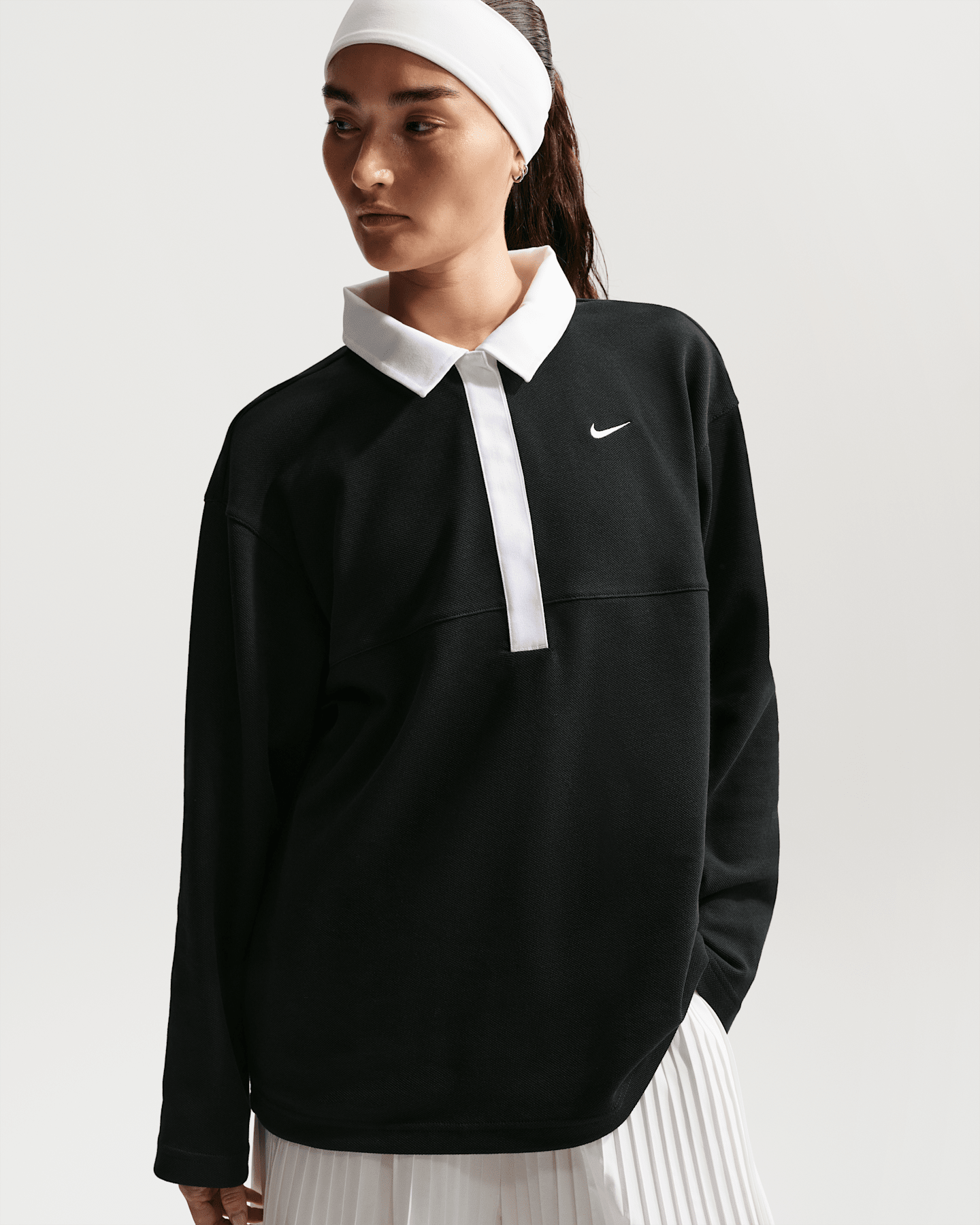 Женское поло Nike Sportswear оверсайз с длинным рукавом, большие размеры, цвет: Чёрный / Белый — фото 6