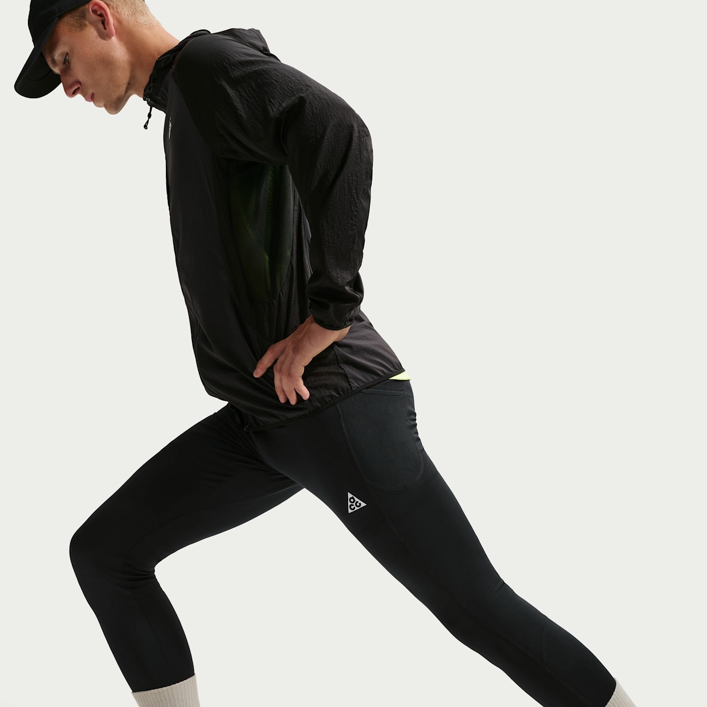 Мужские тайтсы для трейлраннинга Nike ACG "Lunar Ray" Dri-FIT ADV, цвет: Чёрный / Снежный белый — фото 4