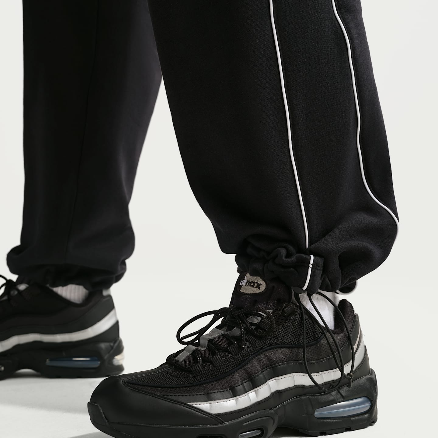 Мужские флисовые брюки Nike Air с открытым низом, цвет: Чёрный / Белый — фото 6