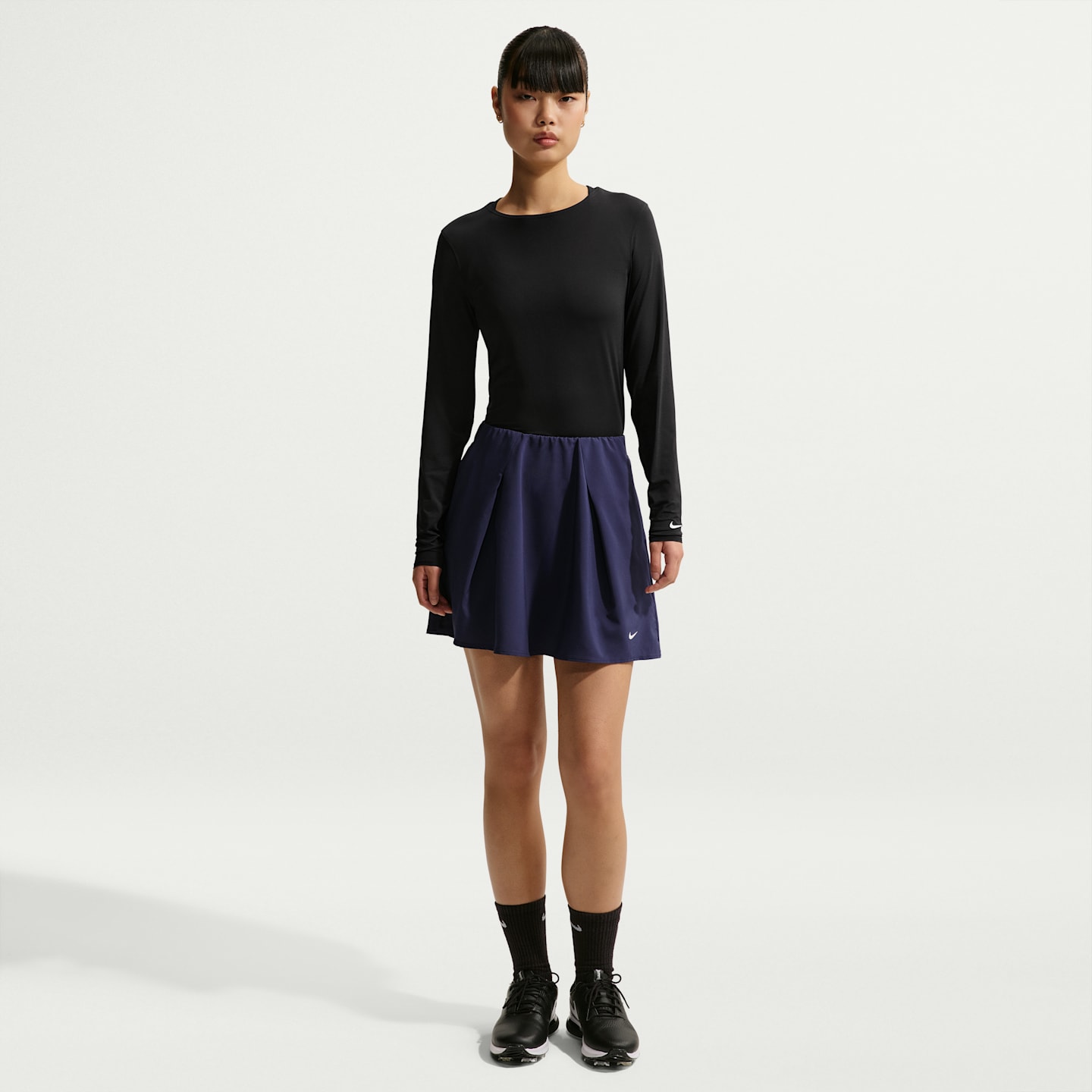 Женский топ для гольфа Nike Golf Club Dri-FIT UV с длинным рукавом, цвет: Чёрный / Белый — фото 4