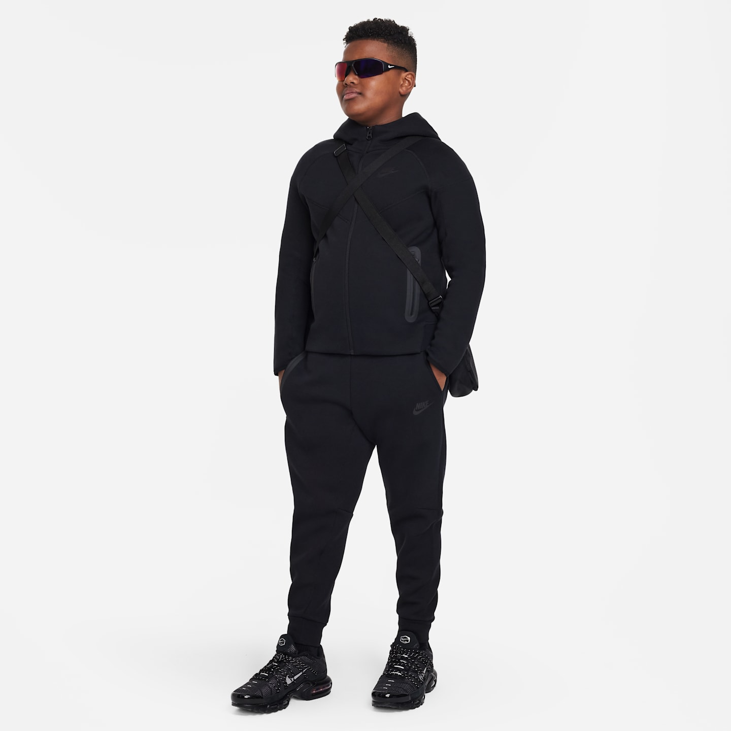Брюки Nike Sportswear Tech Fleece (Extended Size) для мальчиков, цвет: Чёрный — фото 7