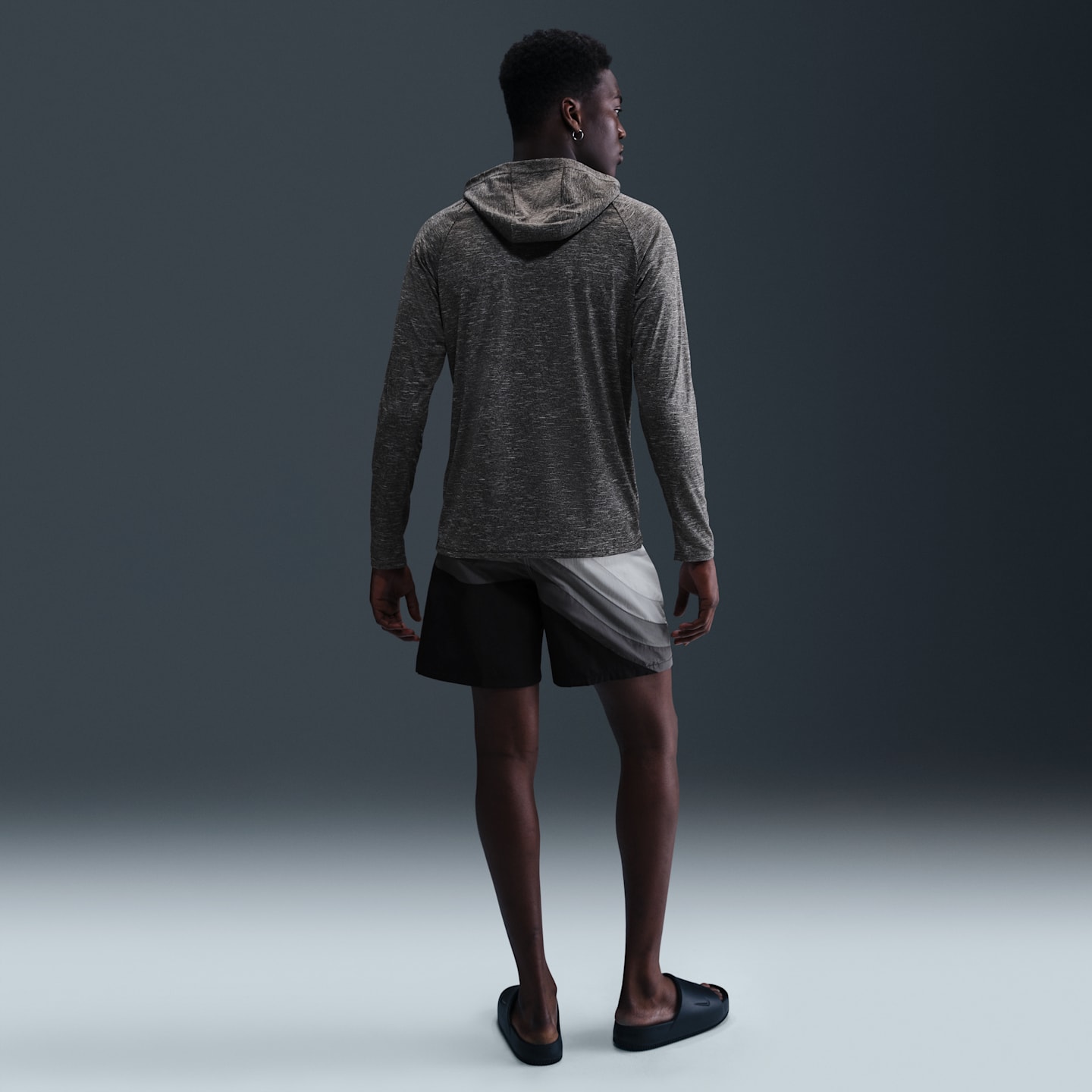 Мужской плавательный топ Nike Swim Hydroguard Essential Dri-FIT UV с капюшоном, цвет: Чёрный — фото 5