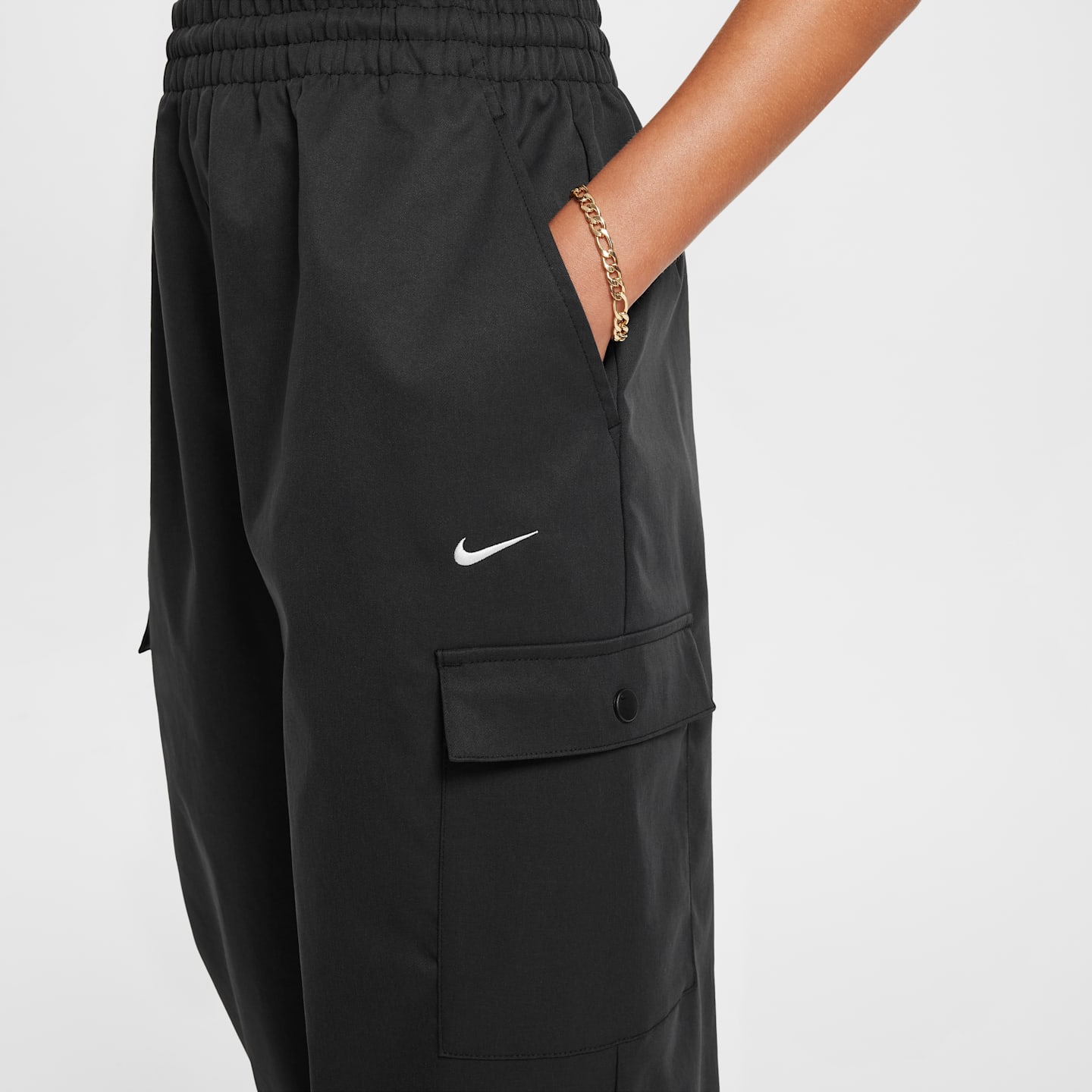 Детские брюки-карго для девочек Nike Sportswear, цвет: Чёрный / Белый — фото 4