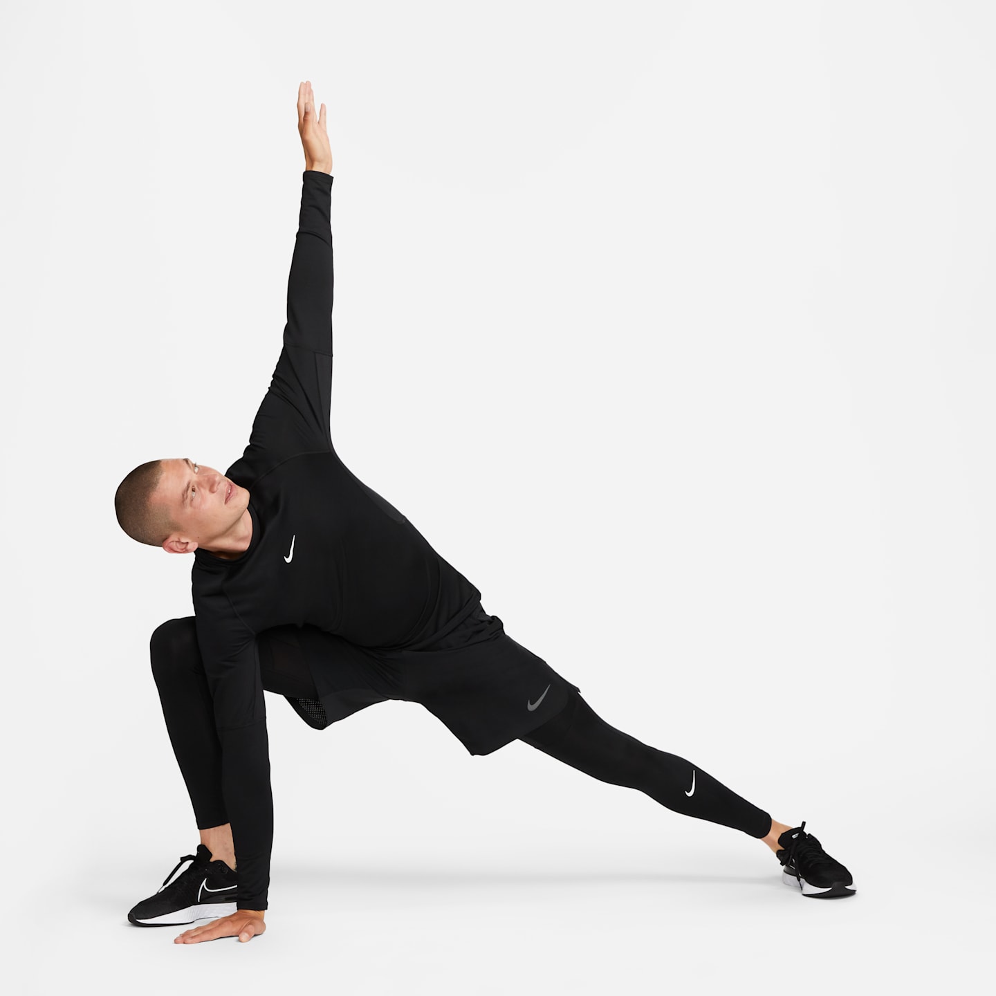 Мужской утеплённый топ Nike Pro Warm с длинным рукавом, цвет: Чёрный / Белый — фото 5