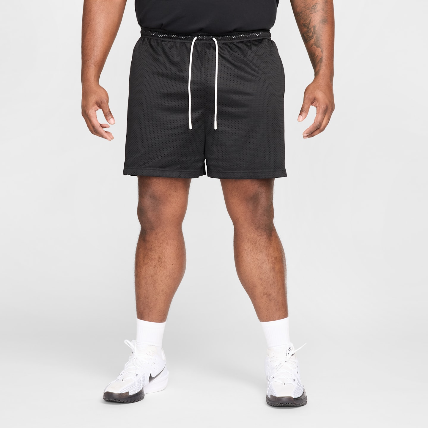 Мужские баскетбольные шорты Nike Dri-FIT из сетки 5, цвет: Чёрный / Белый — фото 7