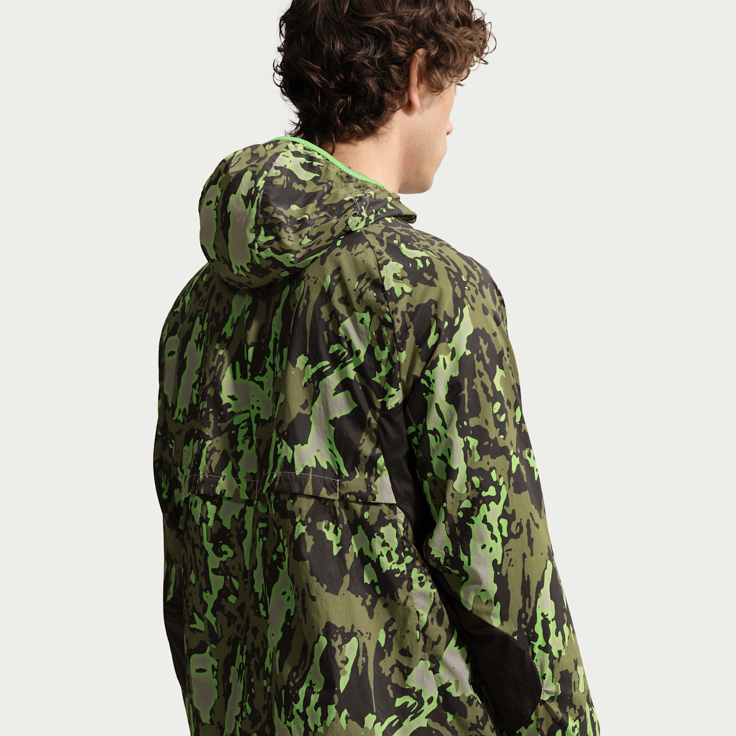 Мужская куртка для трейлраннинга Nike ACG, цвет: Серый / Чёрный — фото 2