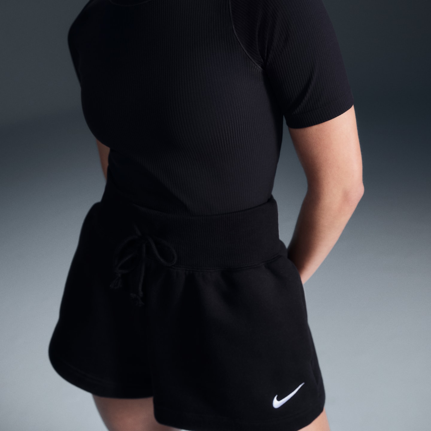 Женская футболка Nike Zenvy Rib Dri-FIT с коротким рукавом, цвет: Чёрный — фото 6